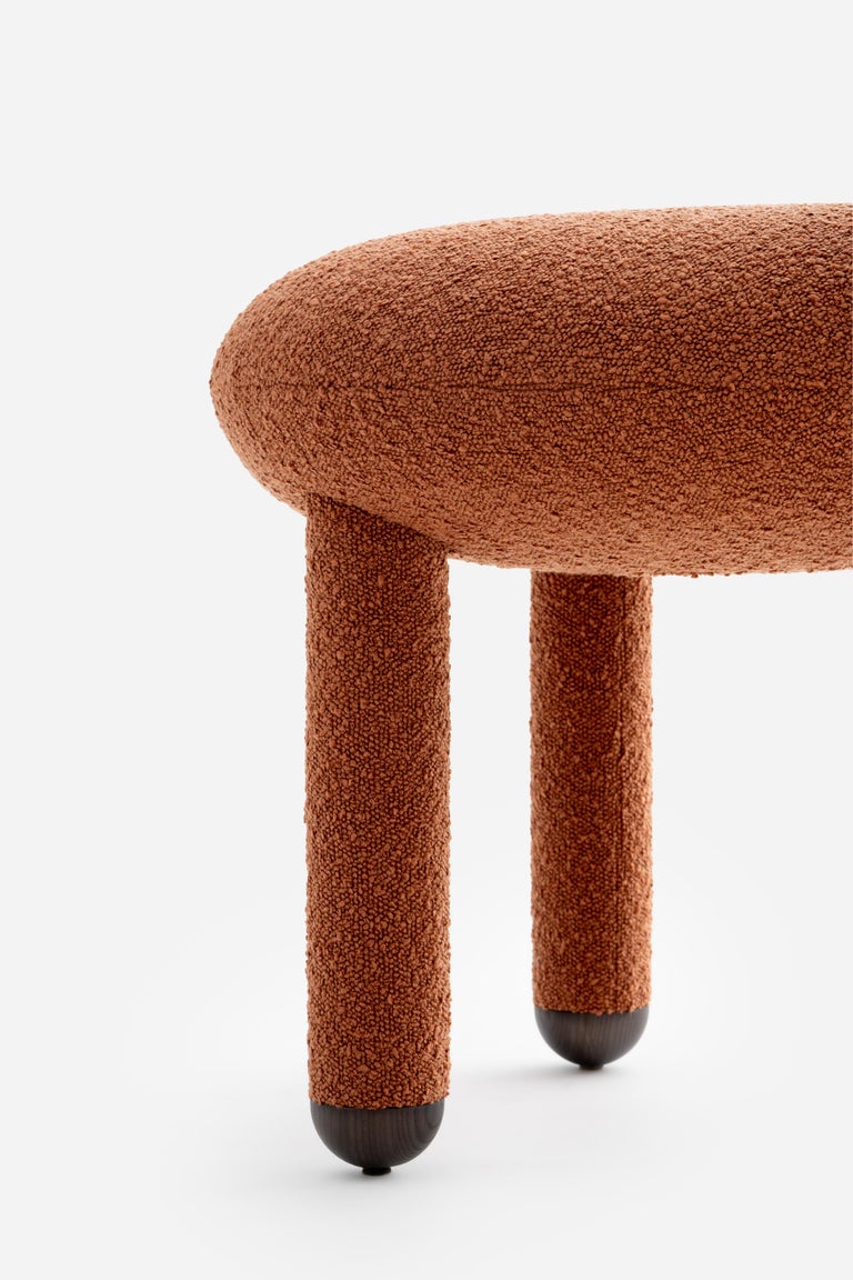 https://a.1stdibscdn.com/modern-dining-chair-flock-cs1-in-various-fabrics-by-noom-for-sale-picture-9/f_42321/f_379530421730318537814/BEZ03990__master.jpg?width=768