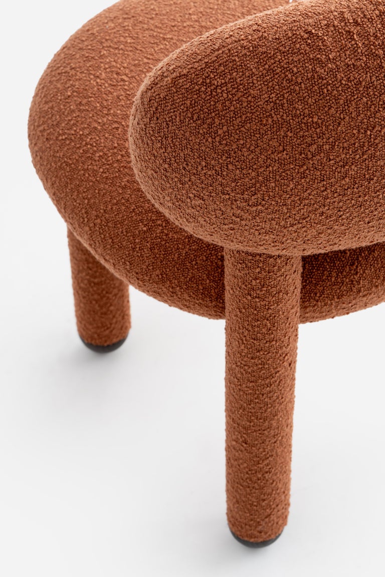 https://a.1stdibscdn.com/modern-dining-chair-flock-cs1-in-various-fabrics-by-noom-for-sale-picture-19/f_42321/f_379530421730318650414/BEZ04008__master.jpg?width=768