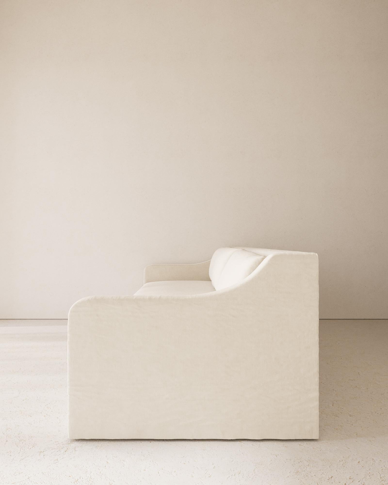 https://a.1stdibscdn.com/volta-sofa-for-sale-picture-2/f_109232/f_495893021775735425524/BGMTO022_Volta_Sofa_Crema_SIDE90_master.jpg