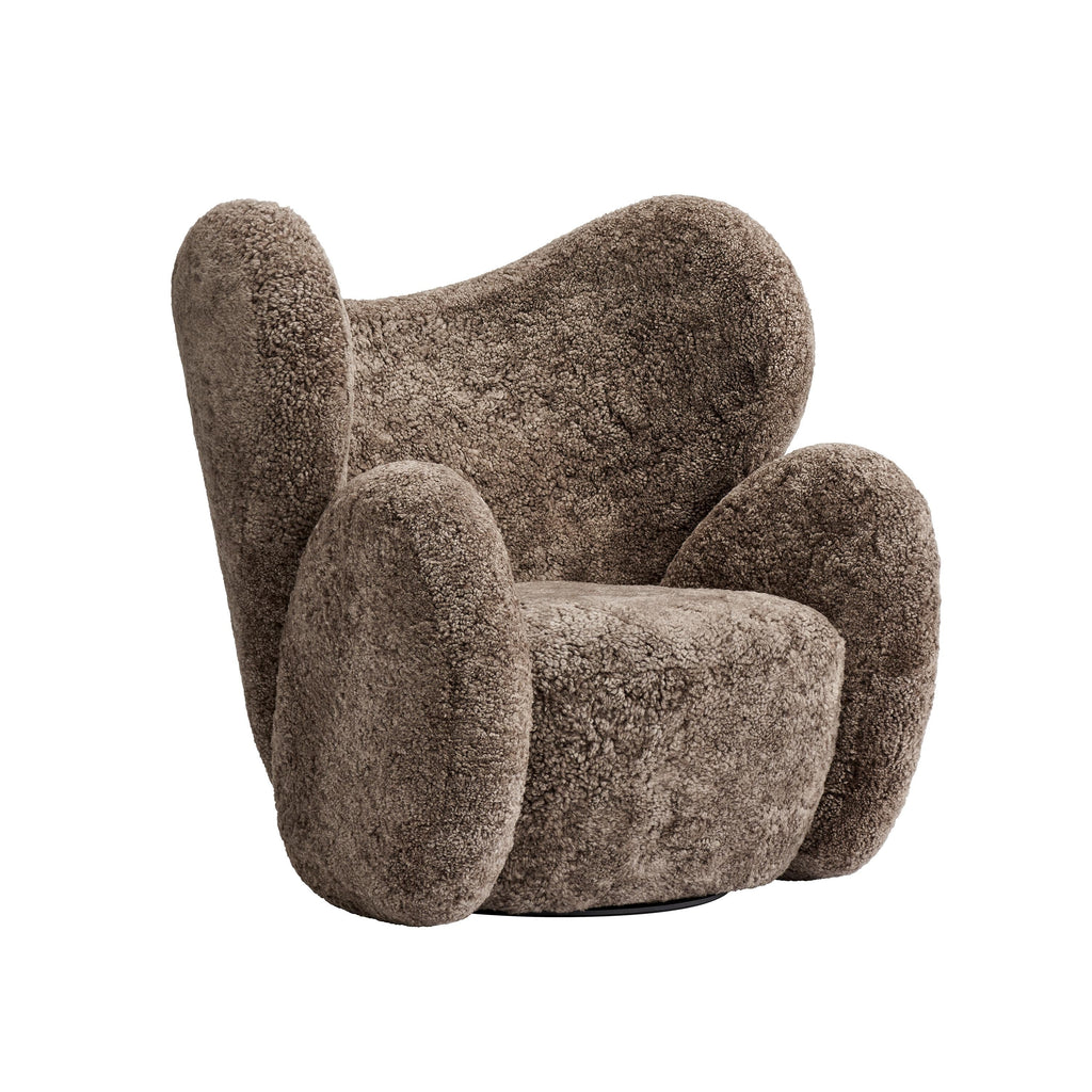 https://a.1stdibscdn.com/big-big-chair-armchair-in-sheepskin-by-norr11-for-sale-picture-2/f_31233/f_284131821651054602593/BIG_BIG_CHAIR_master.jpg