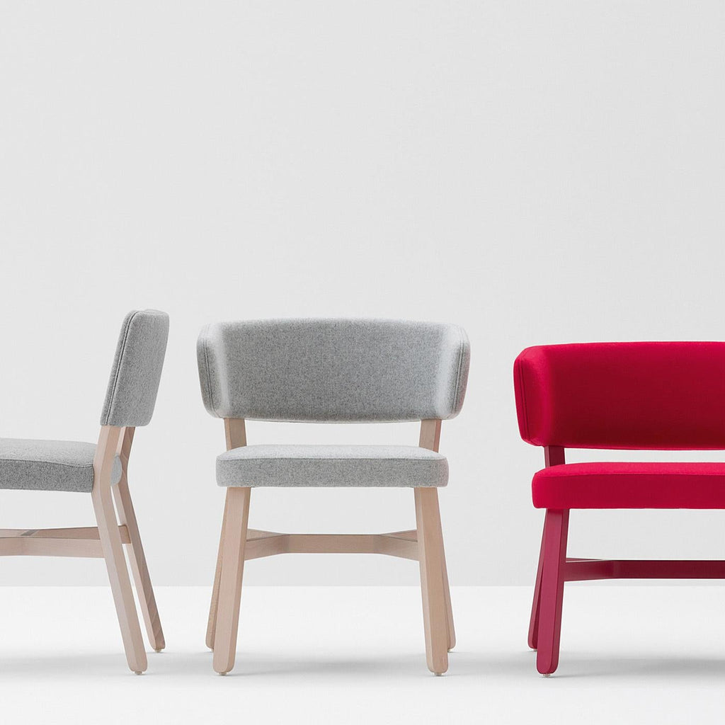 https://a.1stdibscdn.com/croissant-chair-by-emilio-nanni-1-for-sale-picture-3/22569652/f_208880221602066679787/BILLUD_062_B20190621_7_1910da6_master.jpg