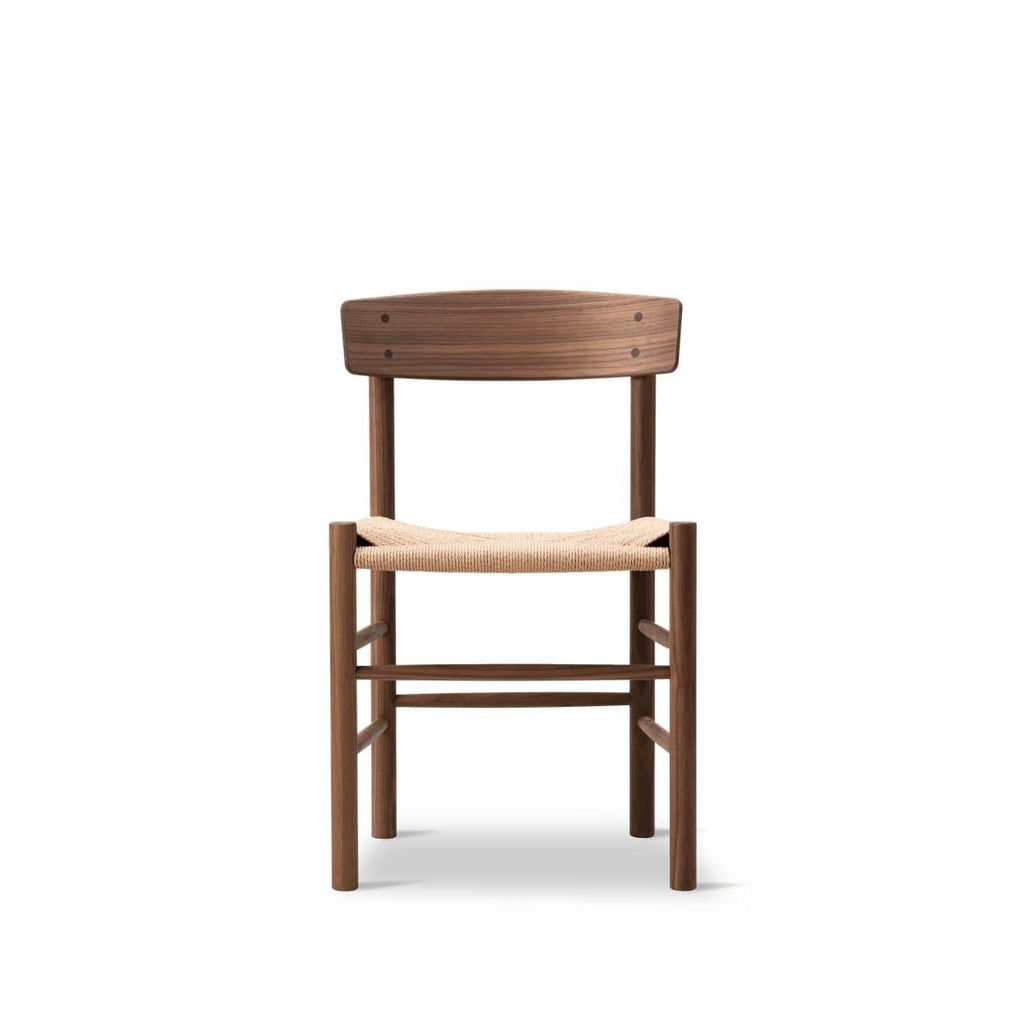 https://a.1stdibscdn.com/brge-mogensen-pair-of-j39-mogensen-chairs-natural-paper-cord-oiled-walnut-for-sale-picture-3/f_51432/f_456944121751462346564/BM_3239_naturalpapercord_walnutoil_v1_master.jpg