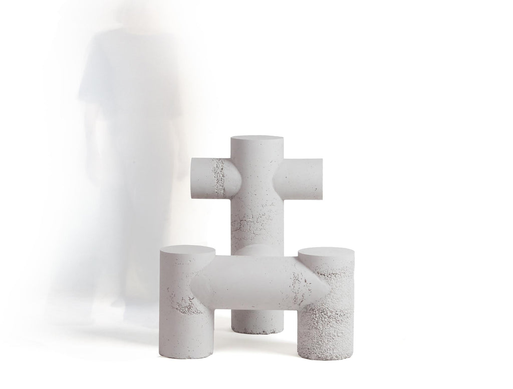 https://a.1stdibscdn.com/contemporary-white-chair-concrete-limited-edition-handcrafted-by-josep-vila-for-sale-picture-3/f_69342/f_482746421768174687290/BREAKWAVE_13_master.jpg