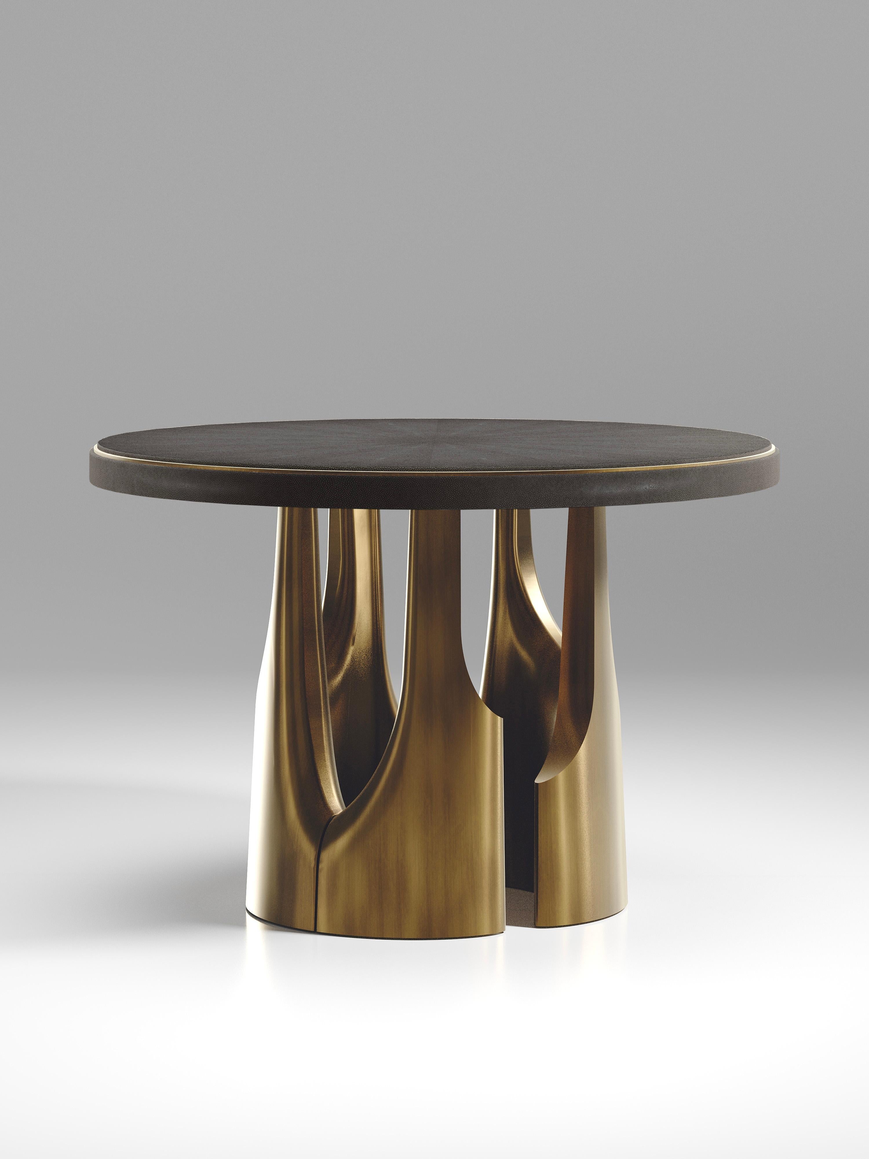 https://a.1stdibscdn.com/shagreen-breakfast-table-with-bronze-patina-brass-accents-by-ry-augousti-for-sale-picture-2/f_45491/f_333196421678953974049/BT10_BRG_D156_2_master.jpg