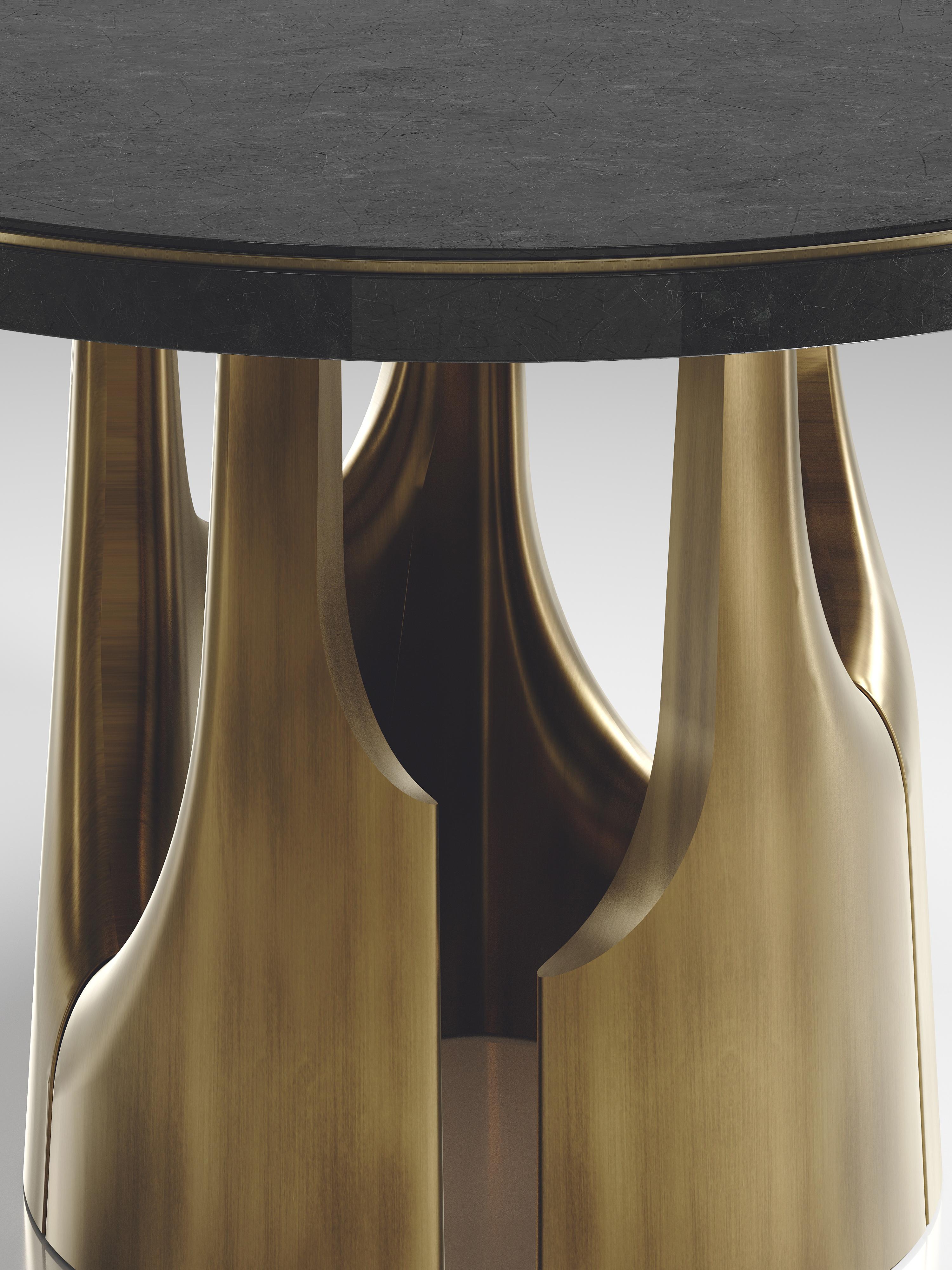 https://a.1stdibscdn.com/shell-inlaid-breakfast-table-with-bronze-patina-brass-accents-by-ry-augousti-for-sale-picture-9/f_45491/f_333217821678954405929/BT10_BRG_L9_4_master.jpeg