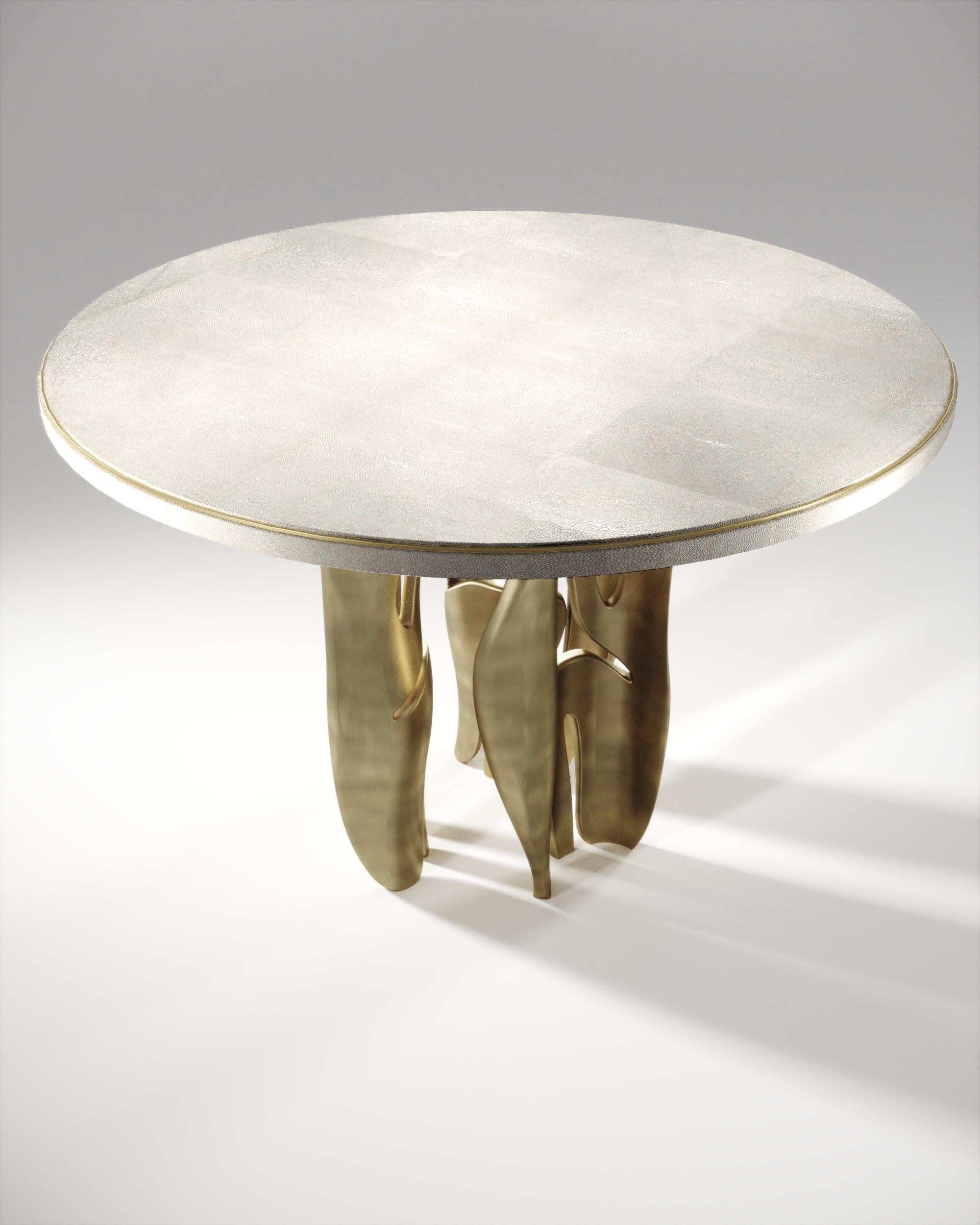 https://a.1stdibscdn.com/shagreen-breakfast-table-with-sculptural-brass-legs-by-r-y-augousti-for-sale-picture-3/f_45491/f_468498521759134732627/BT1_02_master.jpg