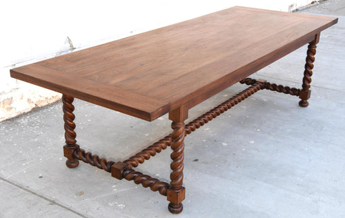 https://a.1stdibscdn.com/expandable-barley-twist-dining-table-made-from-walnut-for-sale-picture-2/f_8065/1569586645530/BTT2_1_master.jpg