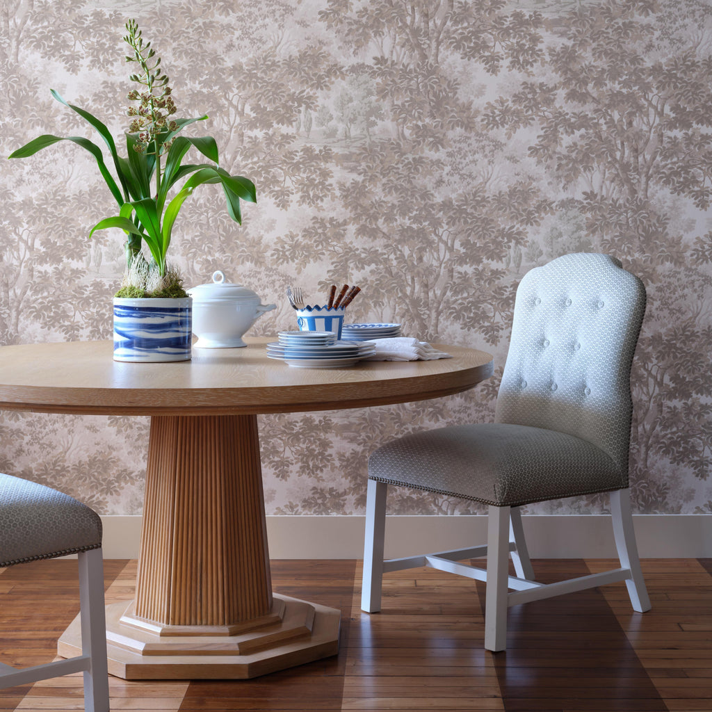 https://a.1stdibscdn.com/cerused-oak-pedestal-dining-table-haven-by-bunny-williams-home-for-sale-picture-5/f_83572/f_350574121765218464932/BWH_SPRING_23_006_FINAL_d9e8d2e8_225e_486b_a1e8_3c962d2d5acc_master.jpg
