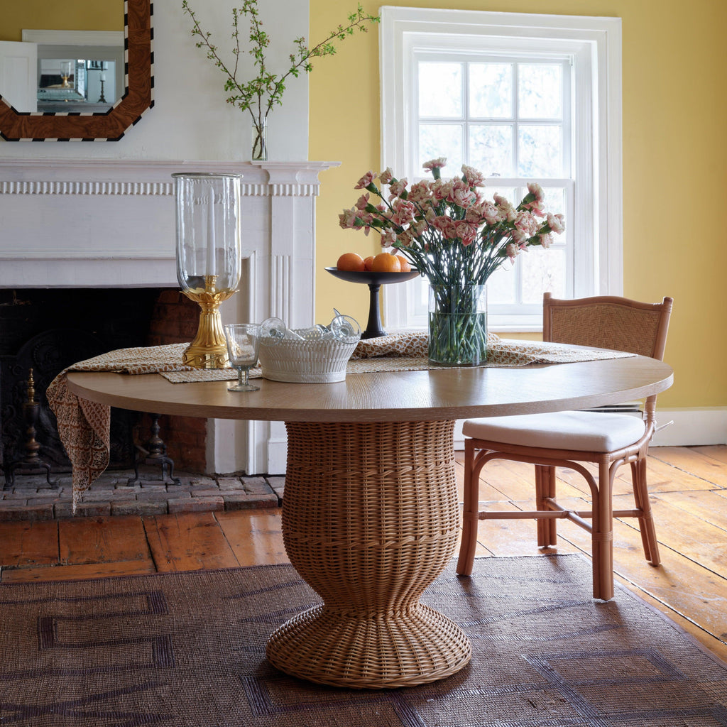 https://a.1stdibscdn.com/bunny-williams-home-braided-urn-dining-table-for-sale-picture-9/f_83572/f_463600821755803355451/BWH_SPRING_24_177_HDR_master.jpg