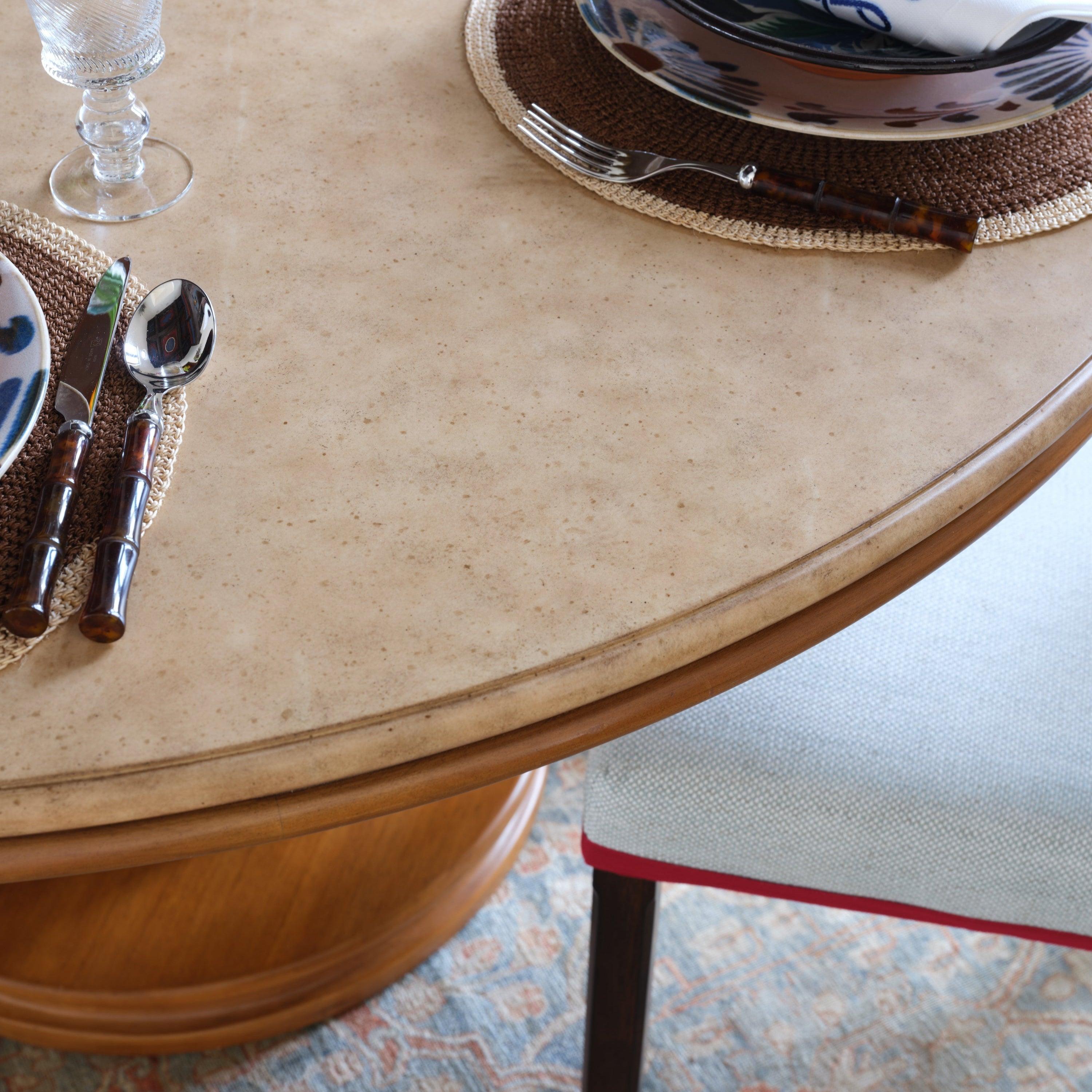 https://a.1stdibscdn.com/tucker-round-dining-table-by-bunny-williams-home-for-sale-picture-7/f_83572/f_483277621768422264680/BWH_SPRING_25_107_master.jpg