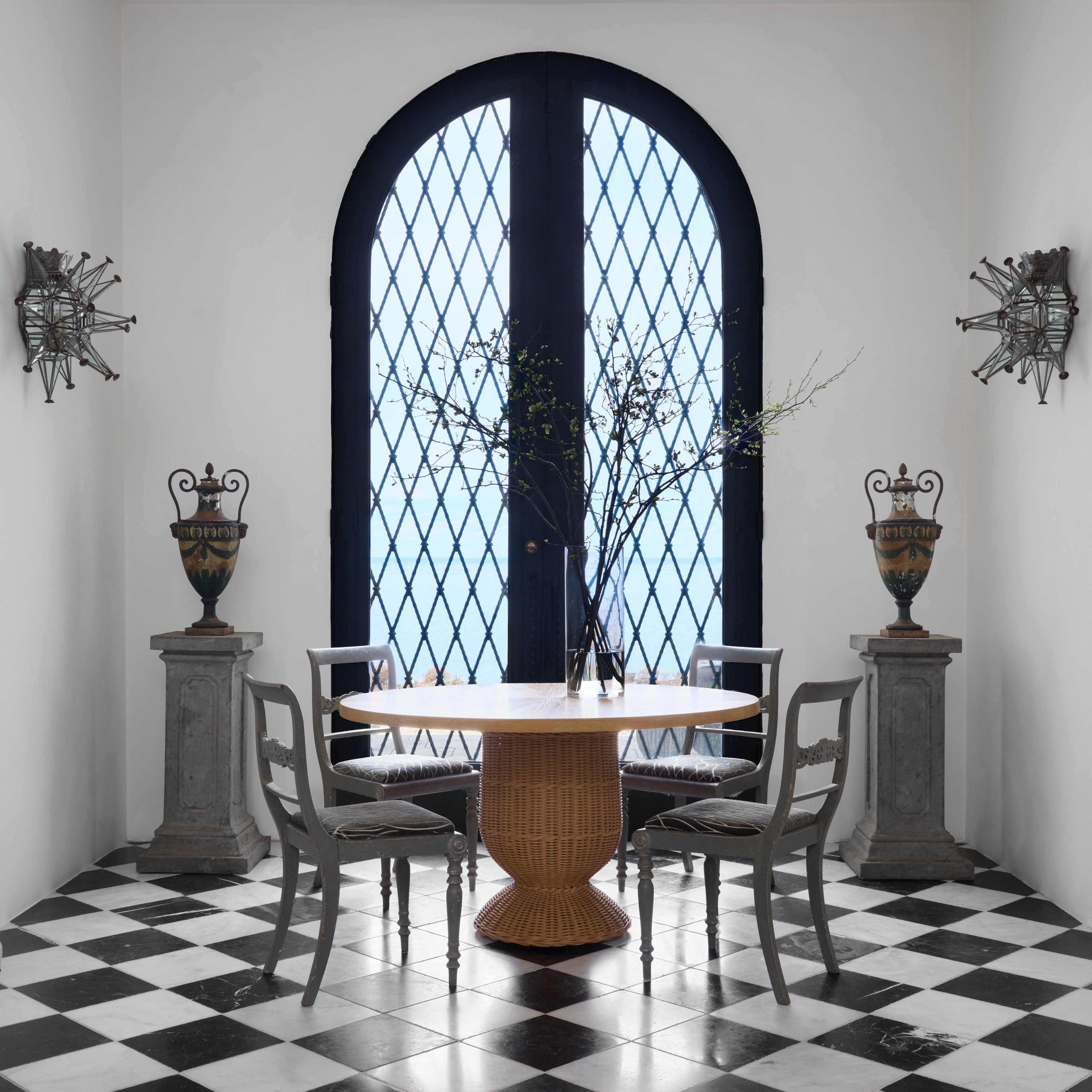 https://a.1stdibscdn.com/bunny-williams-home-braided-urn-dining-table-for-sale-picture-7/f_83572/f_463600821755803348584/BWH_SPRING_25_150_HDR_master.jpg