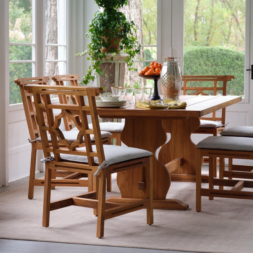 https://a.1stdibscdn.com/outdoor-teak-trestle-dining-table-graham-by-bunny-williams-home-for-sale-picture-7/f_83572/f_350572021765826771194/BWH_TREILLAGE_FALL_21_080_web_f341047e_e10b_4797_a53f_1081ba76a96d_master.jpg