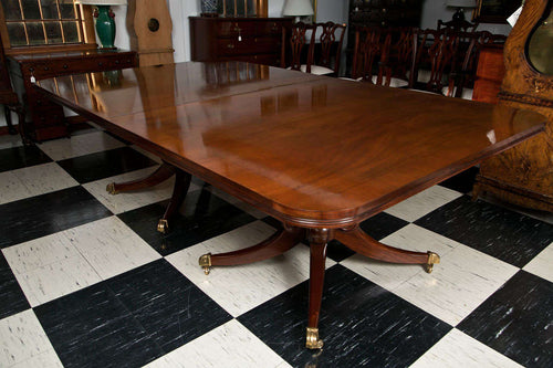https://a.1stdibscdn.com/custom-english-william-iv-style-pedestal-dining-table-for-sale-picture-2/9420003/f_157215911565021340702/B.jpg