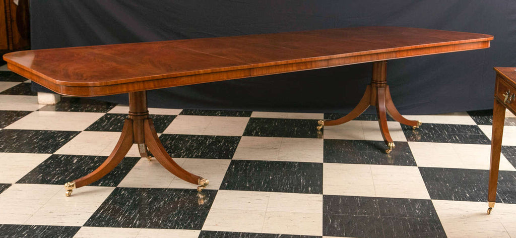 https://a.1stdibscdn.com/archivesE/1stdibs/090214/MillHouseAntiques_CC_DM//6/B.jpg
