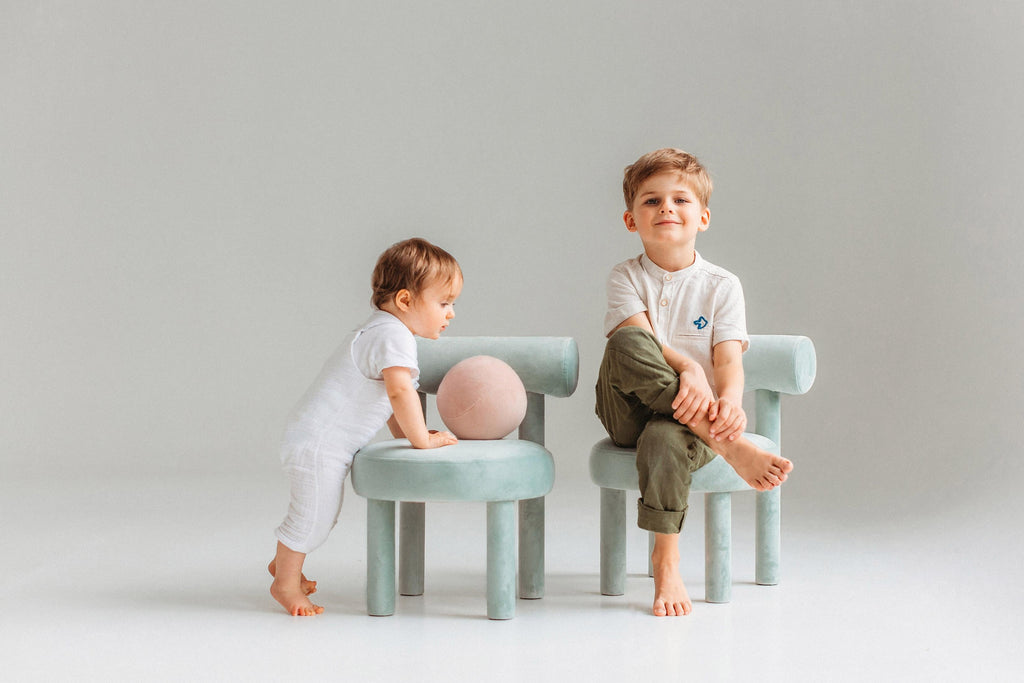 https://a.1stdibscdn.com/contemporary-baby-chair-gropius-cs1-by-noom-in-magic-velvet-2237-for-sale-picture-12/f_31233/f_319729721672315643186/Baby_Gropius_Collction_39__master.jpg