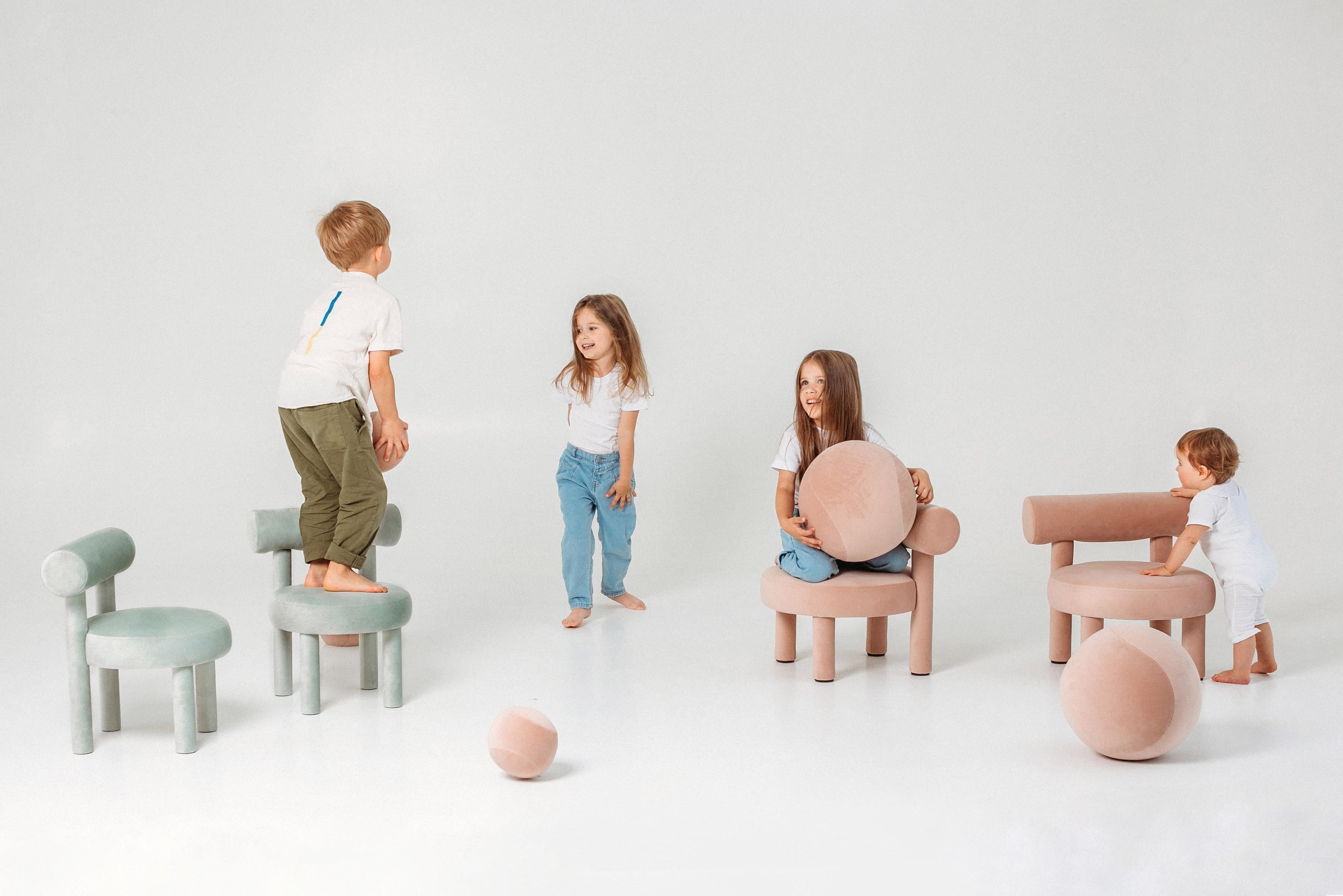 https://a.1stdibscdn.com/modern-baby-gropius-chair-cs1-for-kids-by-noom-for-sale-picture-8/f_42321/f_308112221665525352695/Baby_Gropius_Collction_3__master.jpg