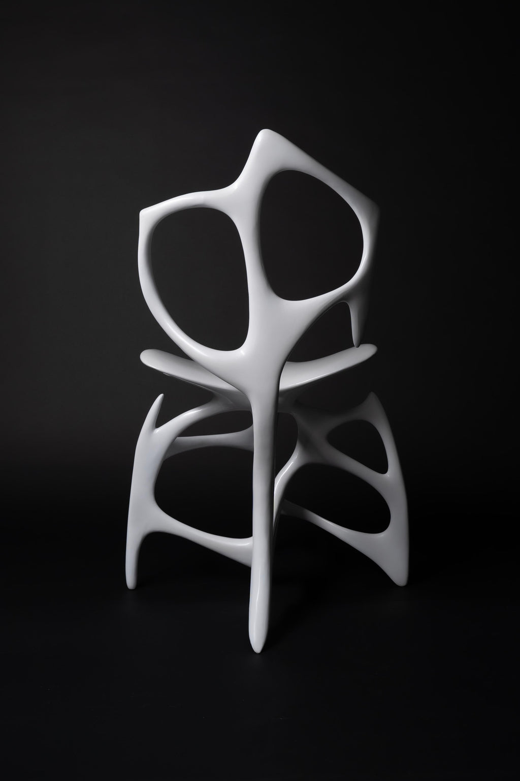 https://a.1stdibscdn.com/shining-red-ai-standard-gu-chair-by-duen-studio-for-sale-picture-5/f_12192/f_472456021761655141298/Back_1__master.jpg