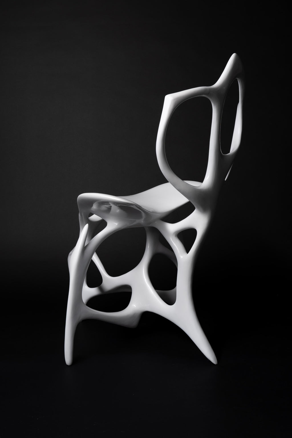 https://a.1stdibscdn.com/shining-red-ai-standard-gu-chair-by-duen-studio-for-sale-picture-3/f_12192/f_472456021761655140734/Back_L45__master.jpg