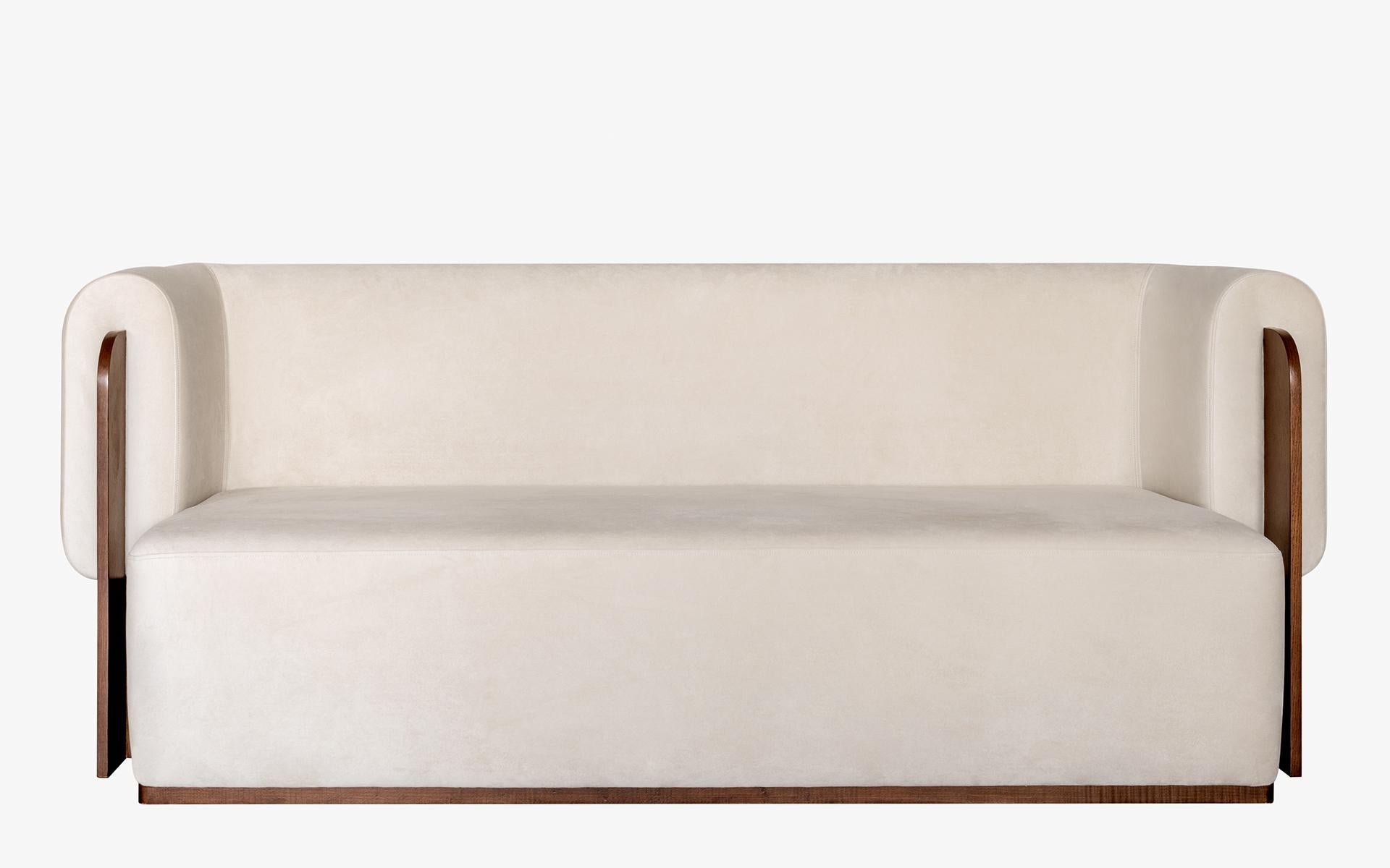 https://a.1stdibscdn.com/baika-beige-velvet-three-seater-sofa-with-wooden-detail-for-sale-picture-5/f_62262/f_364183021696249379785/Baika_l_kanepe_DSC08221_master.jpg