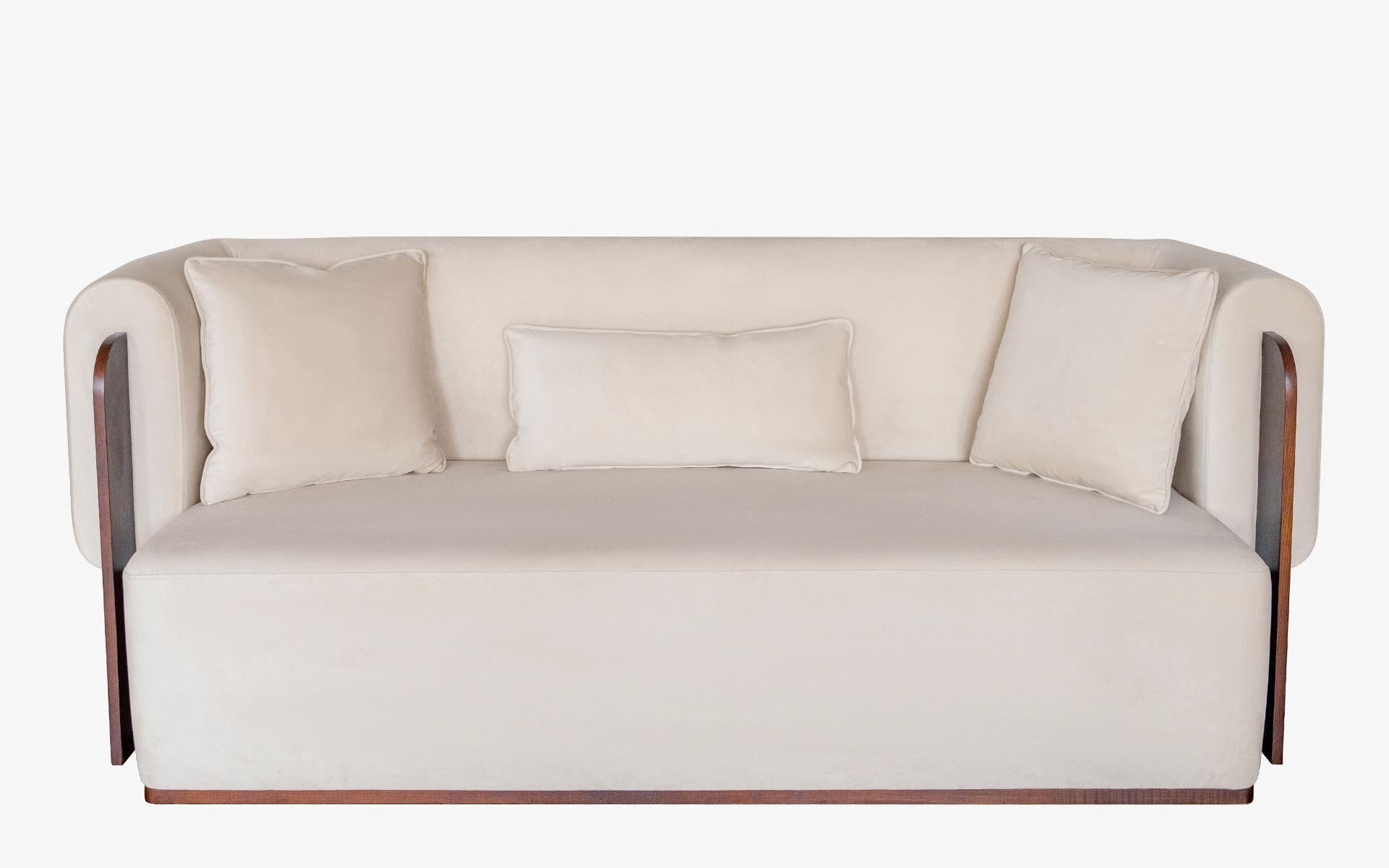 https://a.1stdibscdn.com/baika-beige-velvet-three-seater-sofa-with-wooden-detail-for-sale-picture-6/f_62262/f_364183021696249380125/Baika_l_kanepe_DSC08230_master.jpg