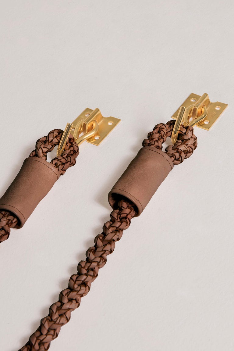 https://a.1stdibscdn.com/revoar-hanging-swing-chair-natural-leather-indoor-21st-century-caramel-for-sale-picture-5/f_56842/f_234752921653573046517/Balan_o_Revoar_Marrom_Claro_5_Studio_Marta_Manente_edit_master.jpg?width=768