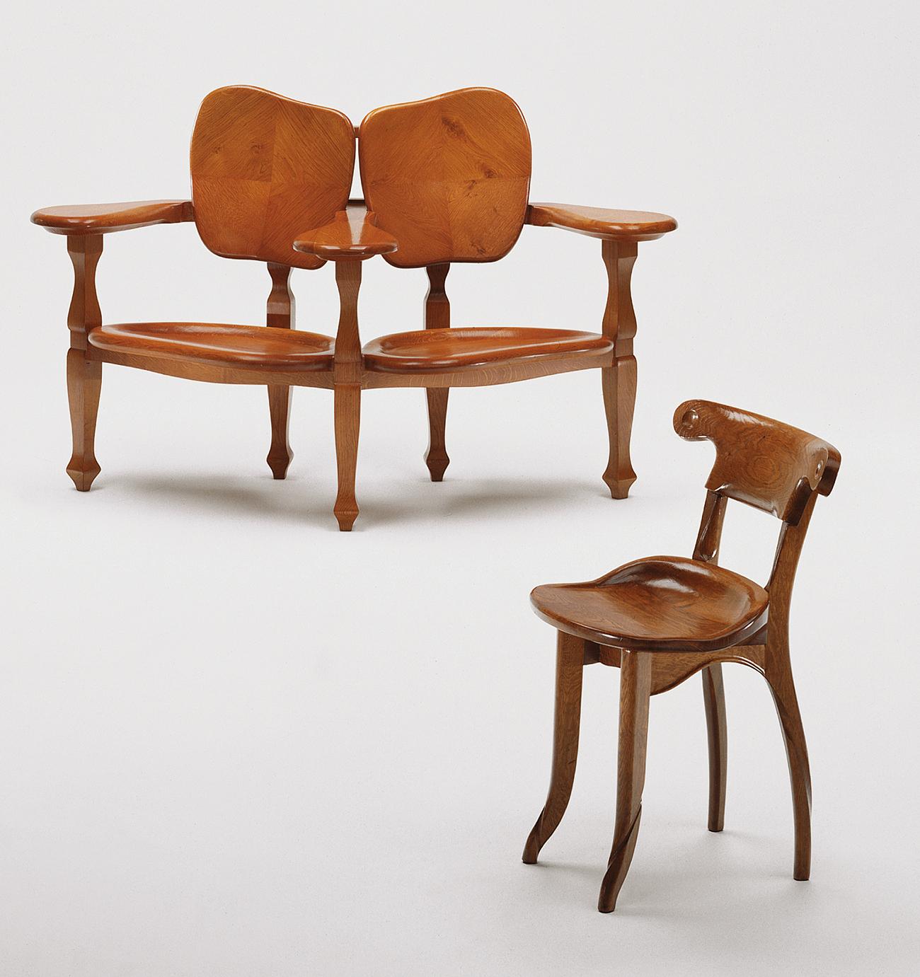 https://a.1stdibscdn.com/batllo-chair-by-antoni-gaudi-for-sale-picture-3/f_30483/f_239220621622019485959/Banco_Silla_Batllo__master.jpg