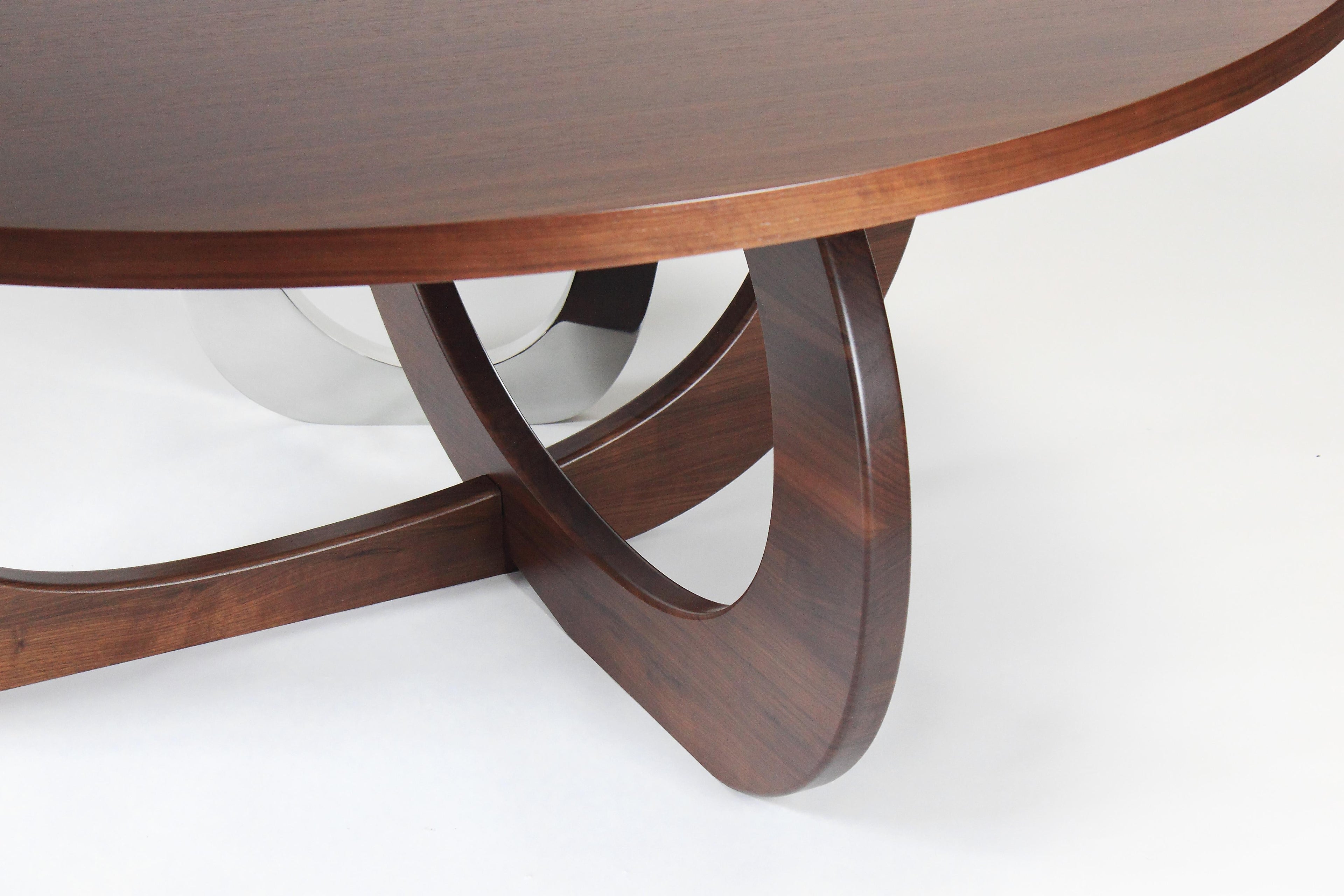 https://a.1stdibscdn.com/bangles-kelowna-dining-table-by-barberini-gunnell-for-sale-picture-6/f_12192/f_426584121733782955742/Bangles_Kelowna_with_American_Walnut_6_master.jpg