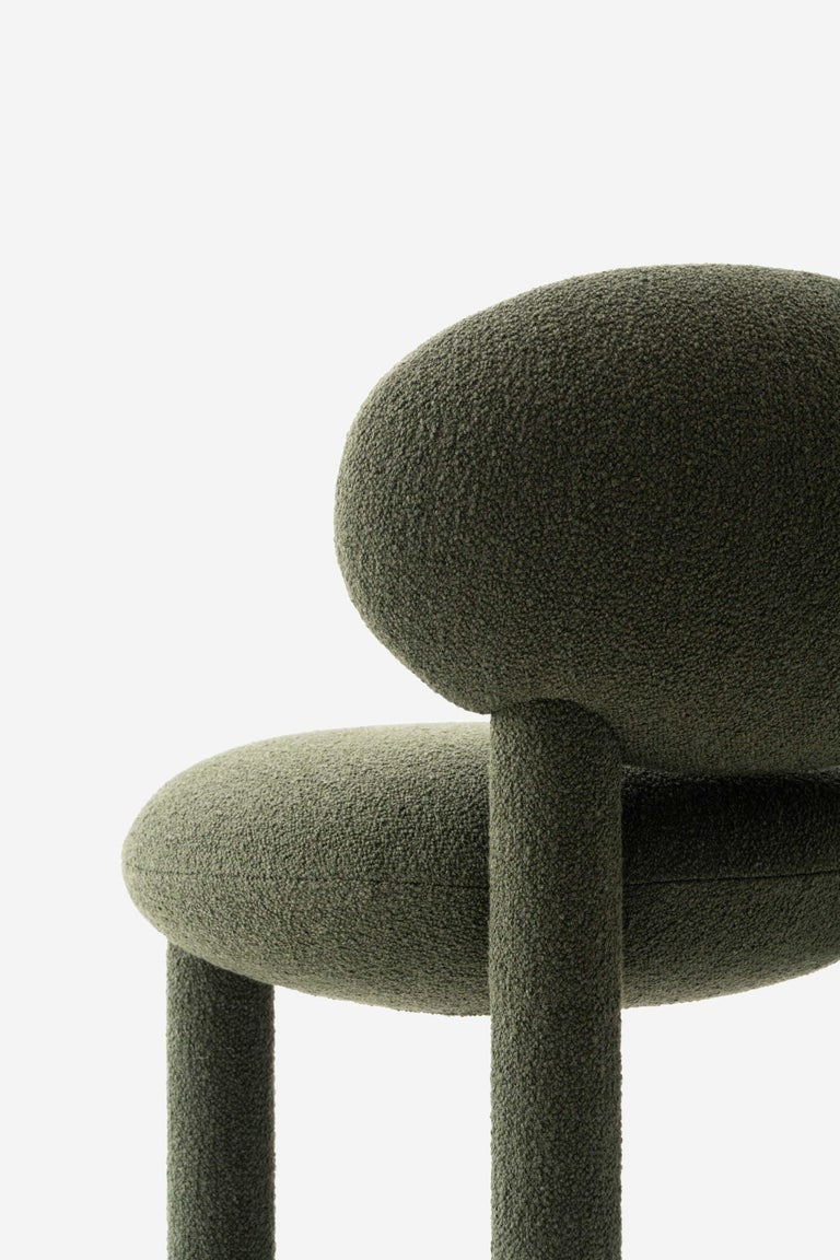 https://a.1stdibscdn.com/modern-counter-chair-flock-cs1-65-cm-fully-upholstered-in-barnum-boucle-by-noom-for-sale-picture-5/f_42321/f_426929221733958282211/Bar_and_Counter_Chairs_Flock_by_NOOM_20__master.jpg?width=768