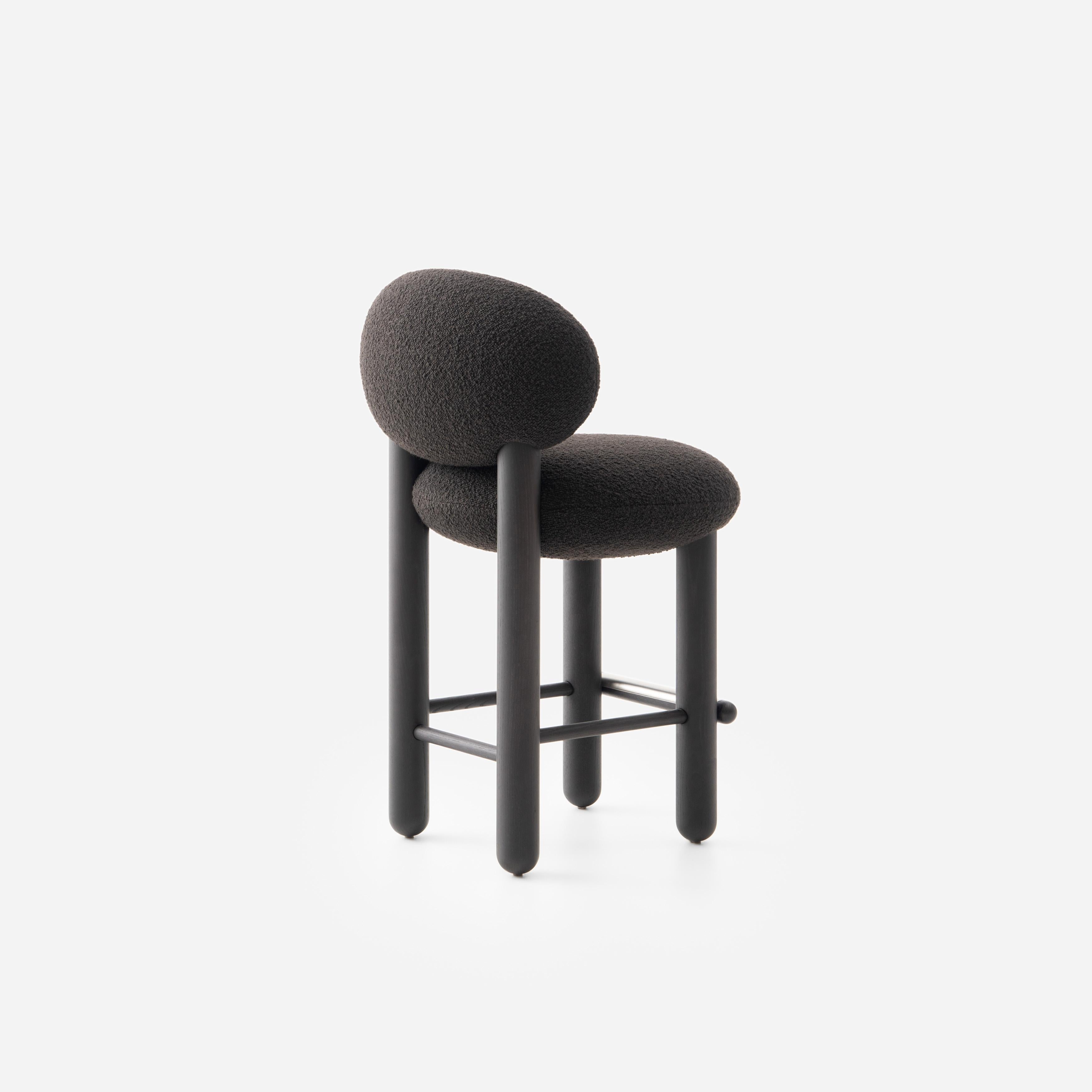 https://a.1stdibscdn.com/modern-counter-chair-flock-cs2-65-cm-with-wooden-legs-in-dedar-karakorum-by-noom-for-sale-picture-2/f_42321/f_426927421733957749044/Bar_and_Counter_Chairs_Flock_by_NOOM_37__master.jpg