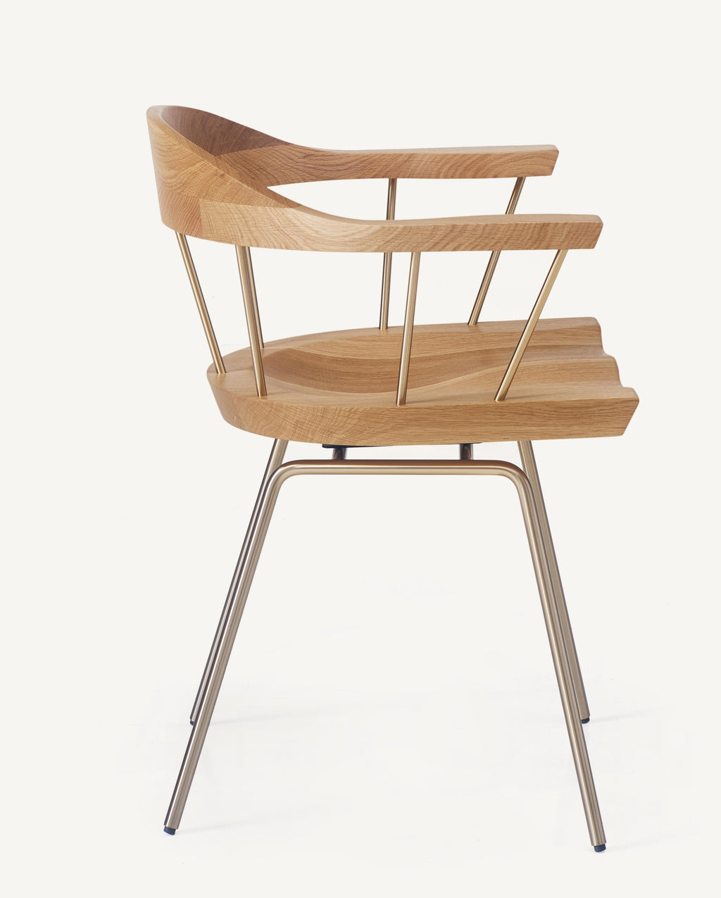 https://a.1stdibscdn.com/archivesE/upload/f_55842/1611967540644/BassamFellows_CB_28S_Spindle_Chair_solid_White_Oak_and_Satin_Brass_profile_credit_MARCO_FAVALI_master.jpg