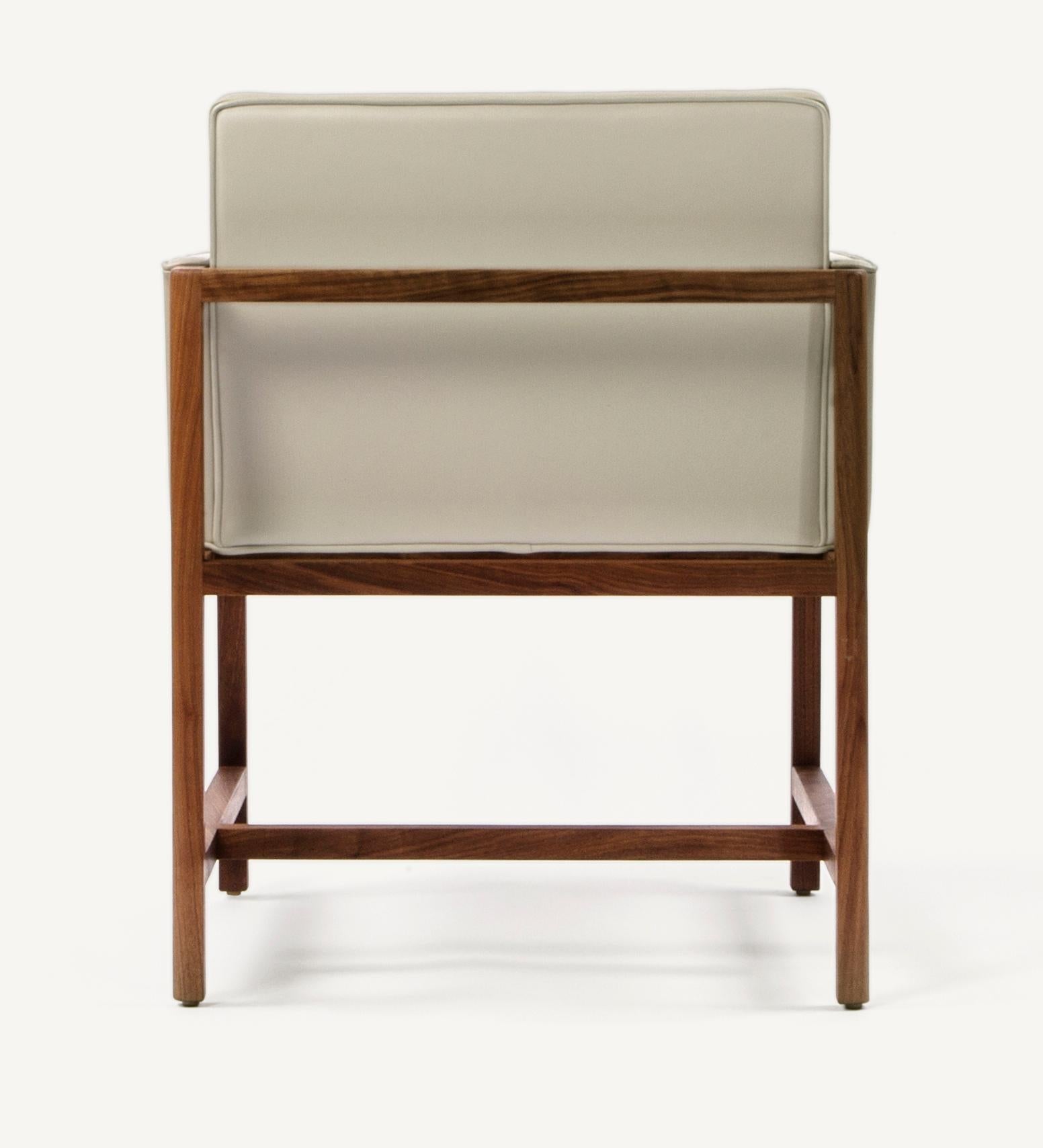 https://a.1stdibscdn.com/archivesE/upload/f_55842/1612110739063/BassamFellows_CB_540_Wood_FrameArmchair_solid_Walnut_and_Grade_B_leather_Gray_Beige_rear_credit_MATTEO_MENDIOLA_master.jpg