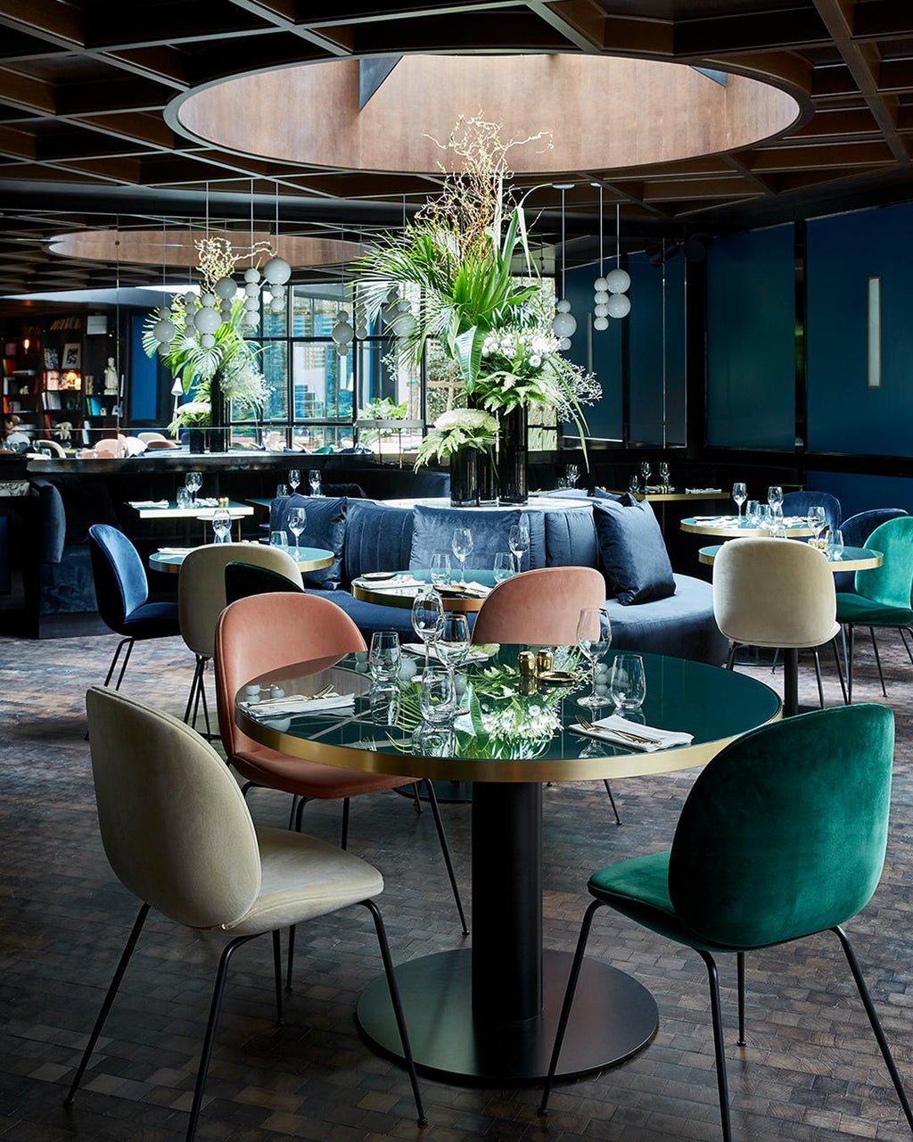 https://a.1stdibscdn.com/customizable-gubi-beetle-dining-chair-designed-by-gamfratesi-for-sale-picture-4/f_44652/f_285679521651942209920/Beetle_inspiredByNature_Feed12_master.jpg