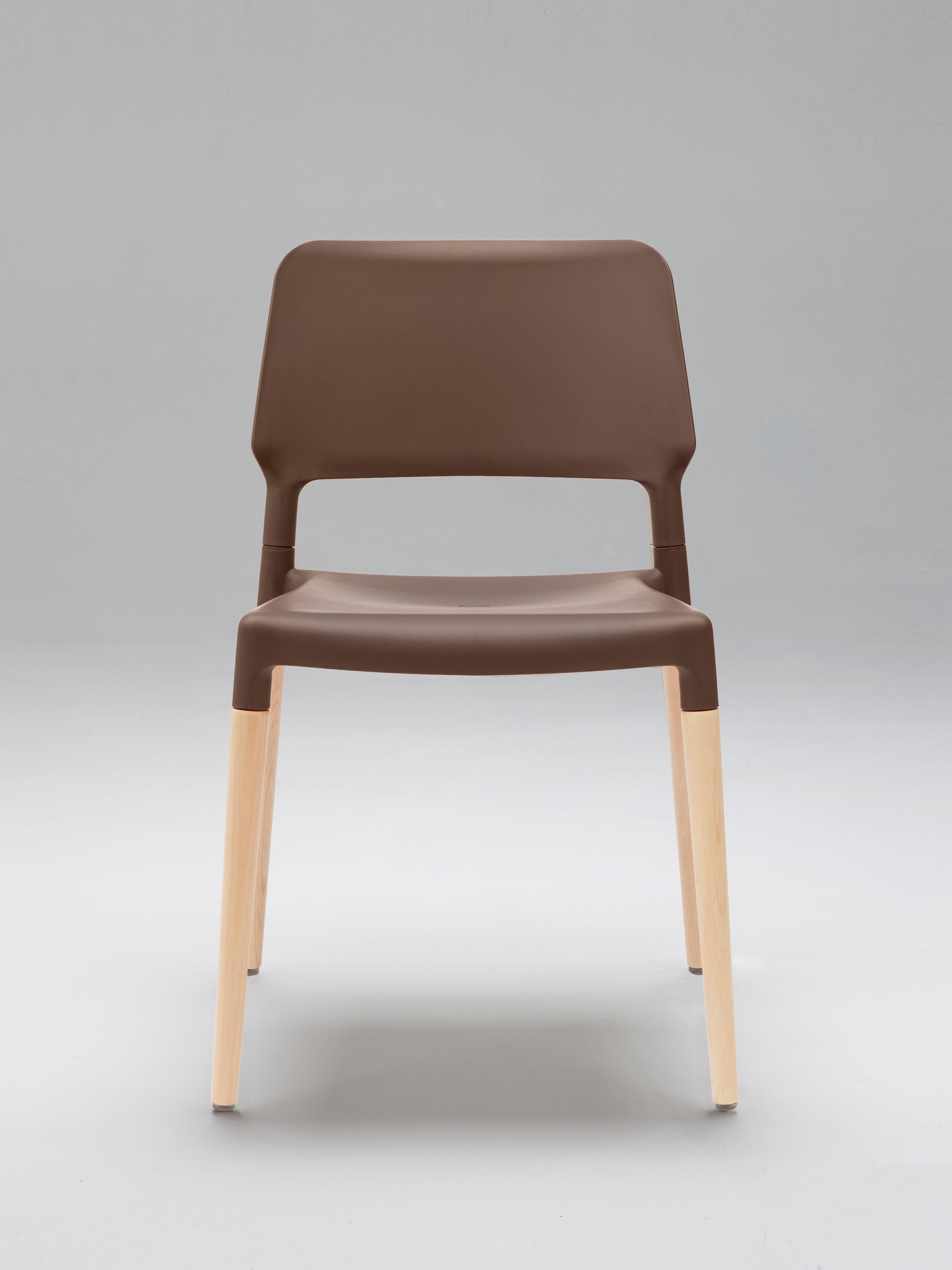 https://a.1stdibscdn.com/set-of-4-belloch-dining-chair-by-lagranja-design-for-sale-picture-2/f_12192/f_330994321677858583807/Belloch_maron_Carme_Masia_master.jpg