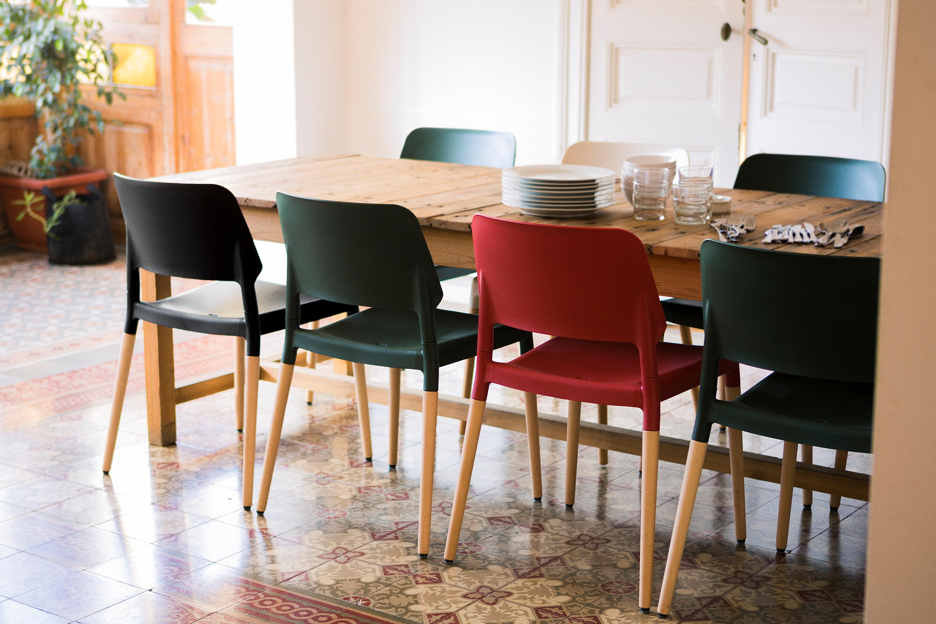 https://a.1stdibscdn.com/set-of-4-belloch-dining-chair-by-lagranja-design-for-sale-picture-6/f_12192/f_330994321677858587097/Belloch_silla_Carlos_Pericas_2015_02_ret_master.jpg