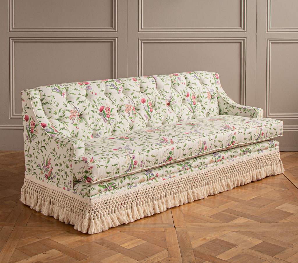 https://a.1stdibscdn.com/custom-sized-upholstered-hand-made-sofa-by-la-maison-london-for-sale-picture-3/f_23353/f_445964521744887762894/Bespoke_Sofa_white_009_2_master.jpg