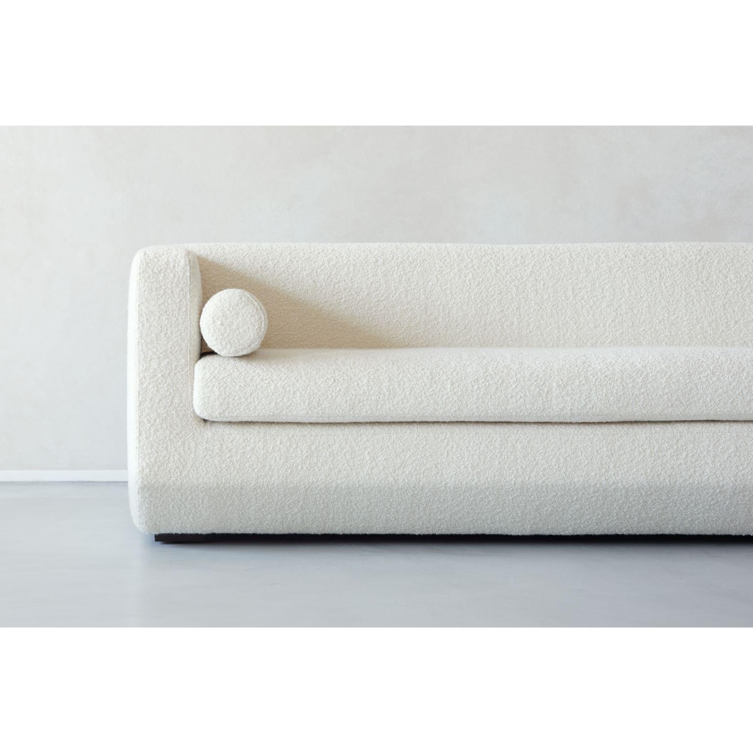 https://a.1stdibscdn.com/large-beveled-couch-by-marc-dibeh-for-sale-picture-3/f_12192/f_335250521680013421574/Beveled_Couch_2_master.jpg