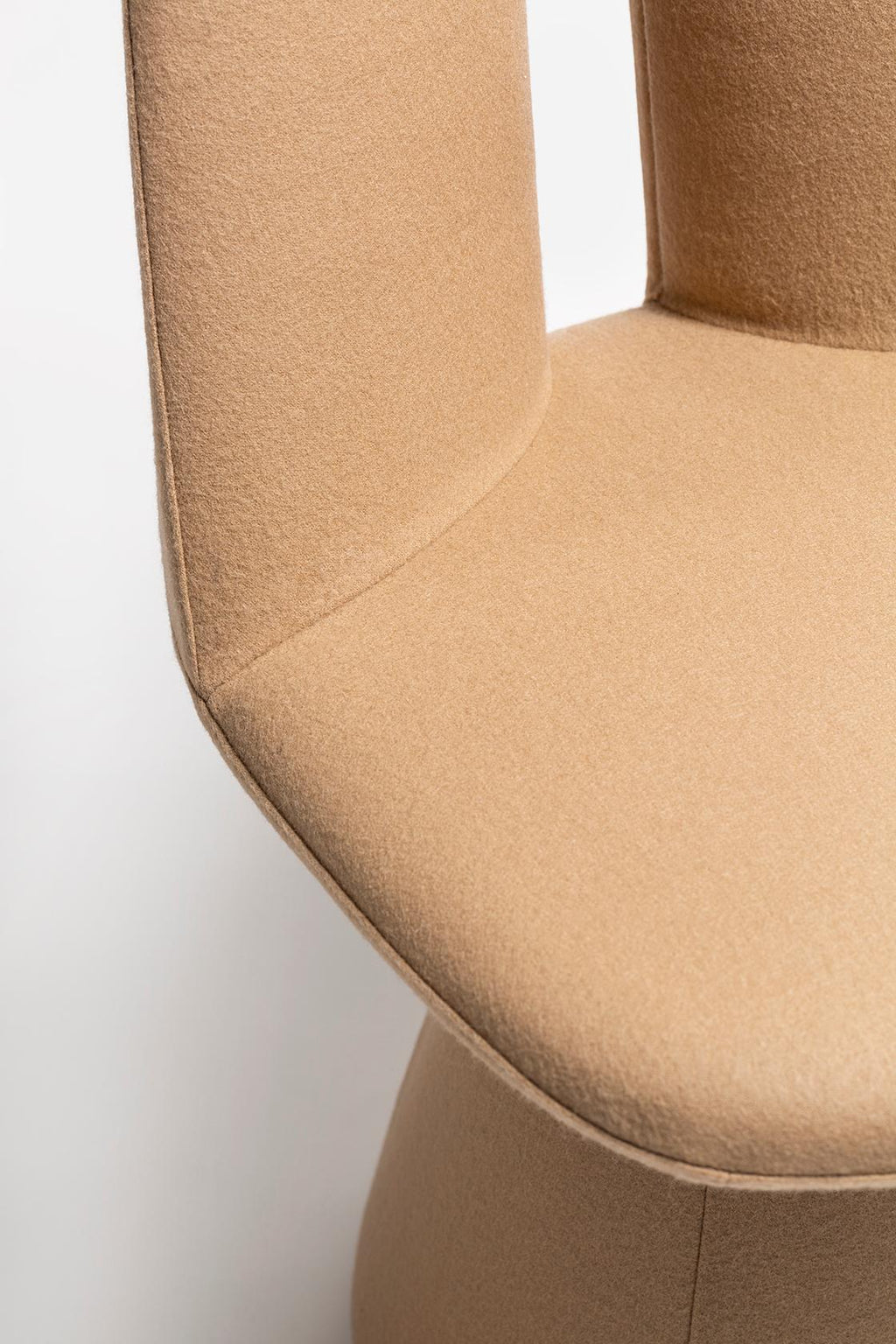 https://a.1stdibscdn.com/bill-carpanese-home-italia-chair-for-sale-picture-5/f_58592/f_478343721764863742836/Bill_CarpaneseHome_Simone_Bonnani_061_master.jpg