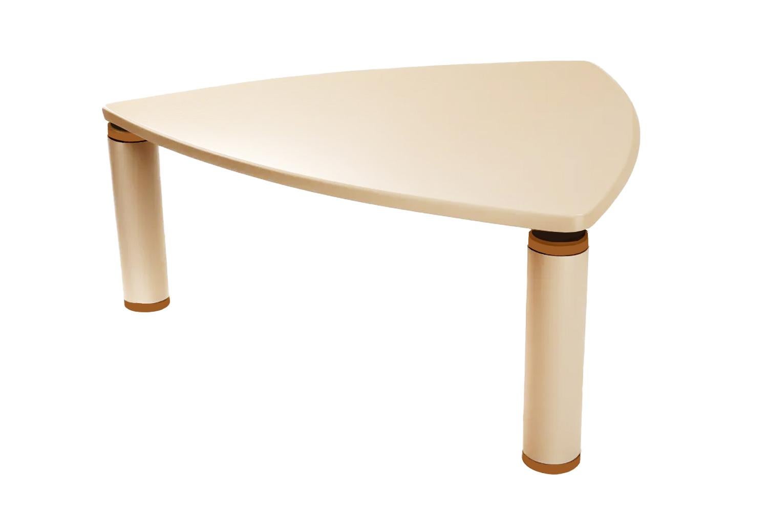 https://a.1stdibscdn.com/playful-memphis-style-aquamarine-lacquered-dining-table-bizarra-for-sale-picture-4/f_105132/f_459827921753268857626/Bizarra_Beige4_3_master.jpg