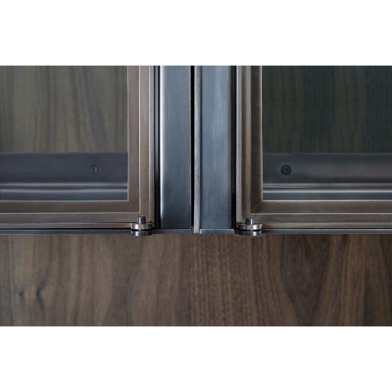 https://a.1stdibscdn.com/amuneals-blackened-stainless-steel-bar-for-sale-picture-5/f_28333/f_141938621553885417964/Blackened_Stainless_Bar_Detail_Cabinet_Hinge_amuneal_nycshowroom_2019_0709_proof_master.jpg?width=768