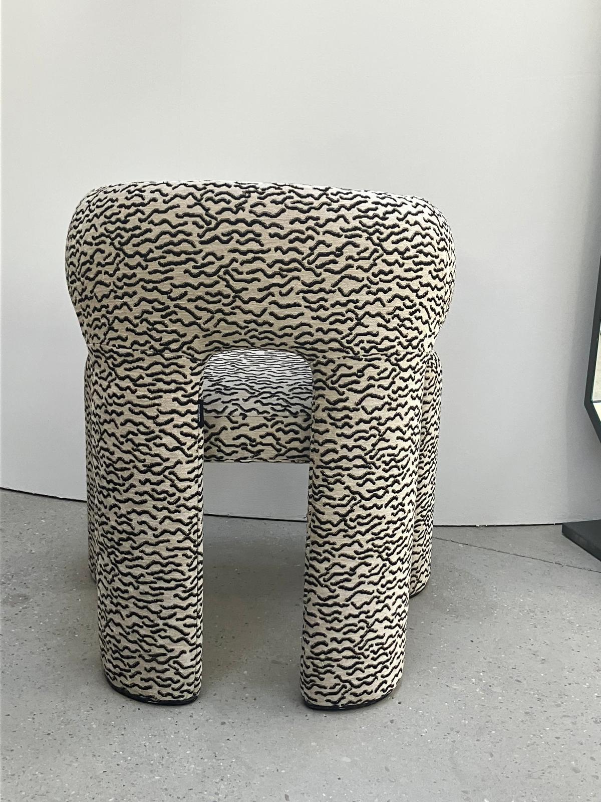 https://a.1stdibscdn.com/bold-apollo-chair-bold-apollo-chair-fabric-pierre-frey-le-chant-des-dunes-for-sale-picture-2/f_95332/f_461884921754661376673/BoldApolloChair_3__master.jpeg