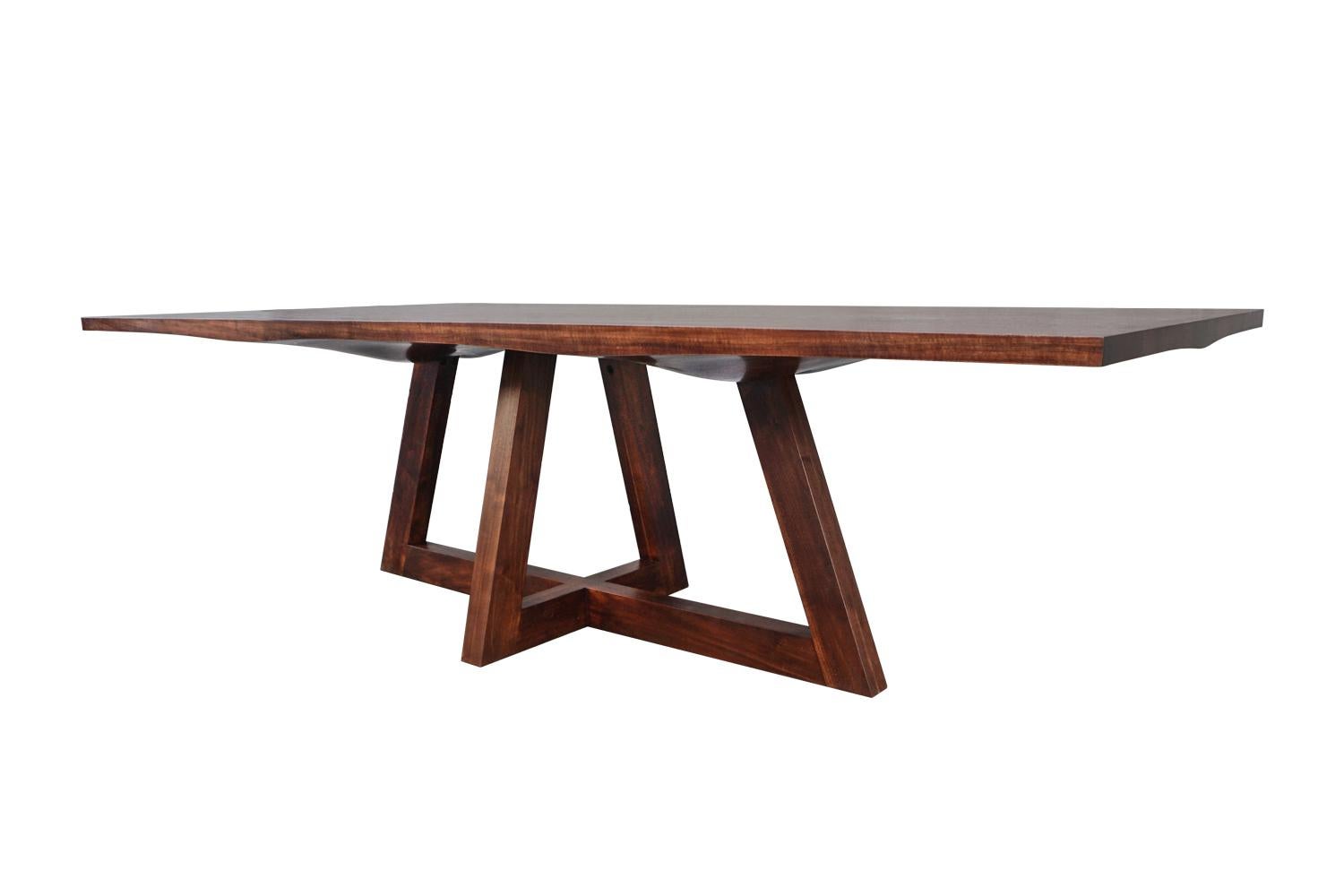 https://a.1stdibscdn.com/contemporary-bondi-dining-table-in-carved-walnut-for-sale-picture-3/f_24403/f_121364011537724137707/BondiLarge3_master.jpg