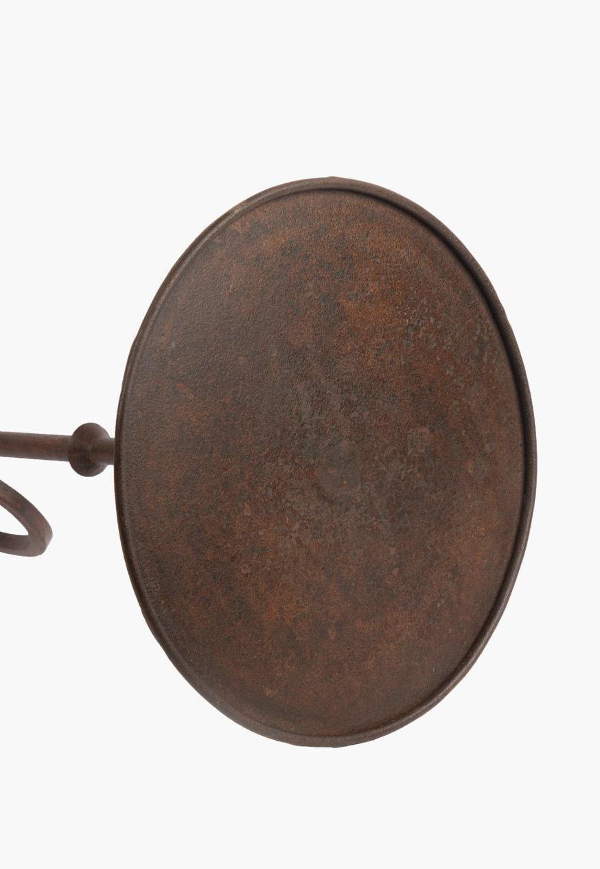 https://a.1stdibscdn.com/wrought-iron-martini-table-small-for-sale-picture-8/f_76442/f_437077221739979796076/Bronze_finish_master.jpg