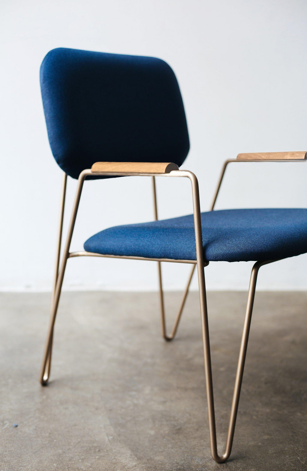 https://a.1stdibscdn.com/bruna-minimalist-armchair-with-ottoman-in-painted-steel-and-velvet-handwoven-for-sale-picture-5/f_33041/f_120954731537395298186/Bruna_bra_os_det_1_org_master.jpg