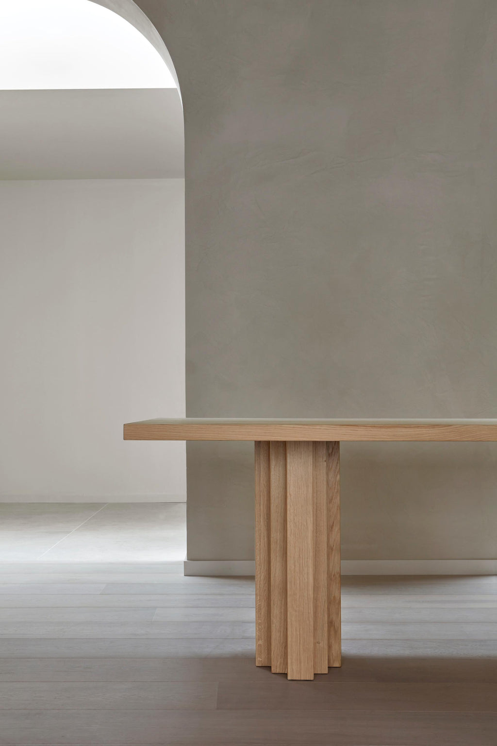 https://a.1stdibscdn.com/large-mokko-dining-table-in-solid-french-oak-for-sale-picture-11/f_89302/f_429557821735654917854/Brut_Slim_Table_Dark_Brown_I_Oak_detail_Achtergracht_photo_by_Thomas_van_Schaik_master.jpg