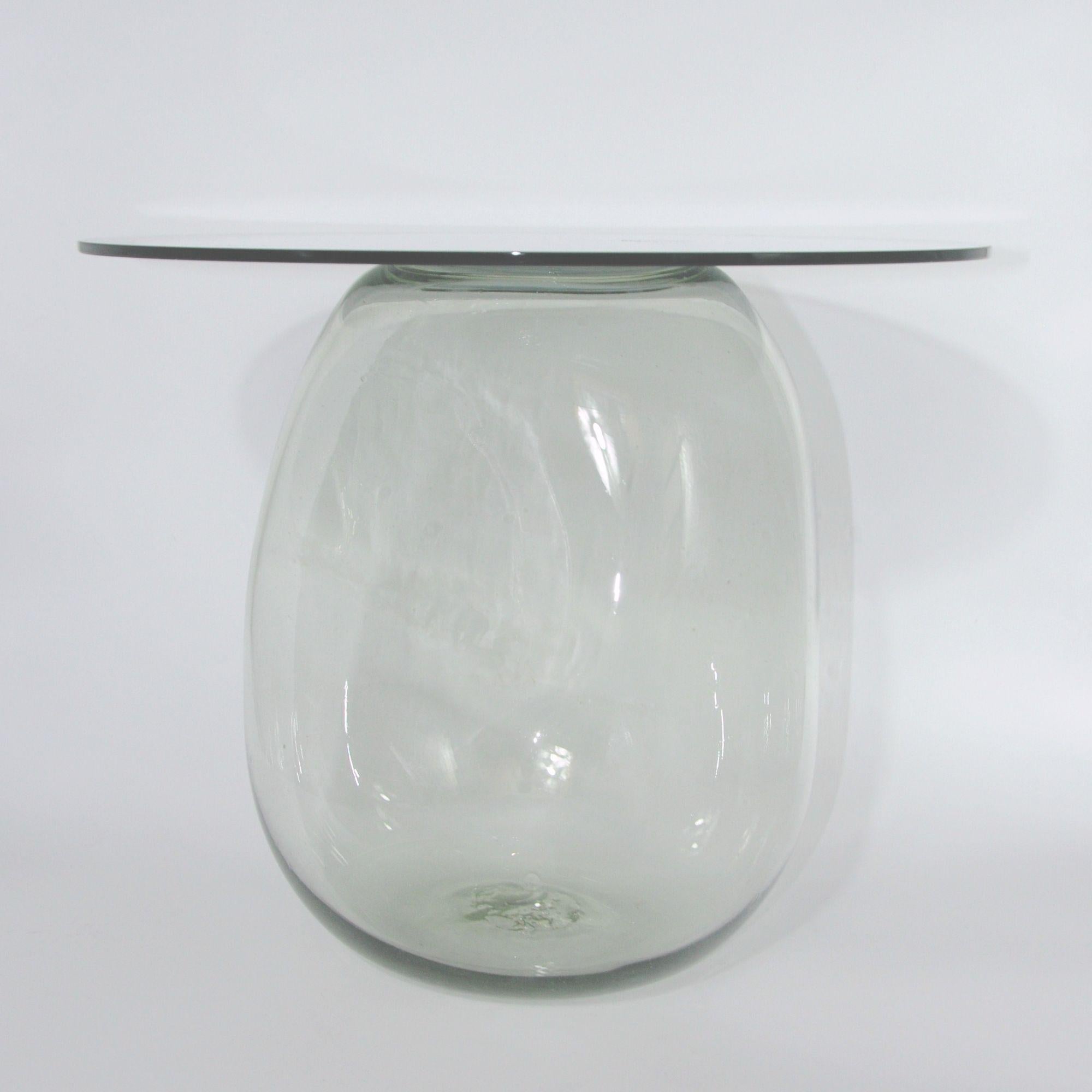 https://a.1stdibscdn.com/bubble-glass-side-table-for-sale-picture-4/f_69682/f_483252721768414410927/Bubble_Glass_Side_Table3_master.jpg