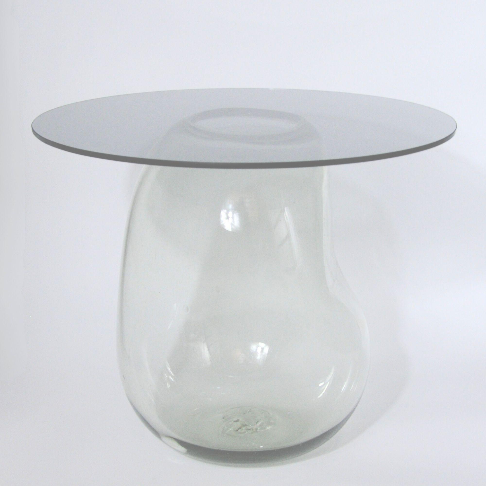 https://a.1stdibscdn.com/bubble-glass-side-table-for-sale-picture-5/f_69682/f_483252721768414411226/Bubble_Glass_Side_Table4_master.jpg