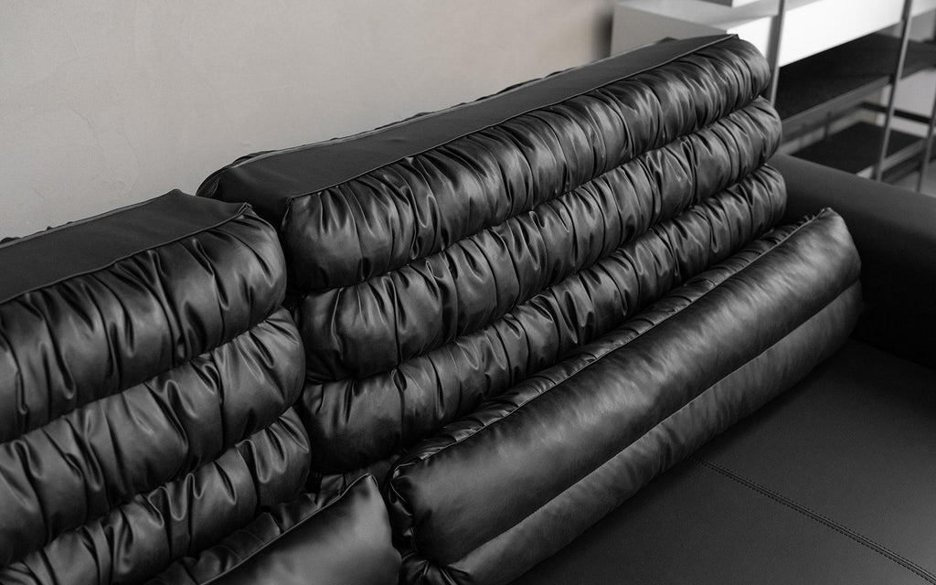 https://a.1stdibscdn.com/buredo-corner-modern-sofa-in-faux-black-leather-with-metal-legs-for-sale-picture-3/f_62262/f_474153621762461570953/Buredo_L_Kanepe_DSN02613_20251031_master.jpg
