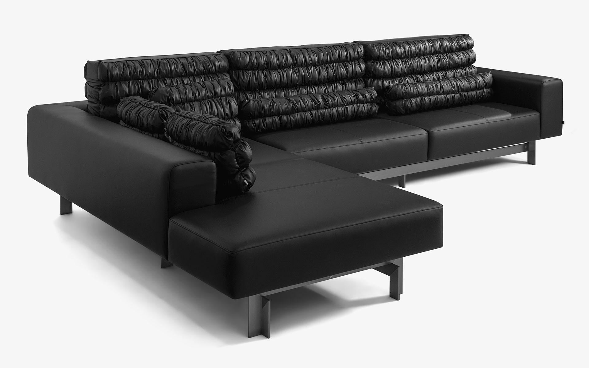 https://a.1stdibscdn.com/buredo-corner-modern-sofa-in-faux-black-leather-with-metal-legs-for-sale-picture-6/f_62262/f_474153621762461573340/Buredo_L_Kanepe_DSN02630_20251104_master.jpg