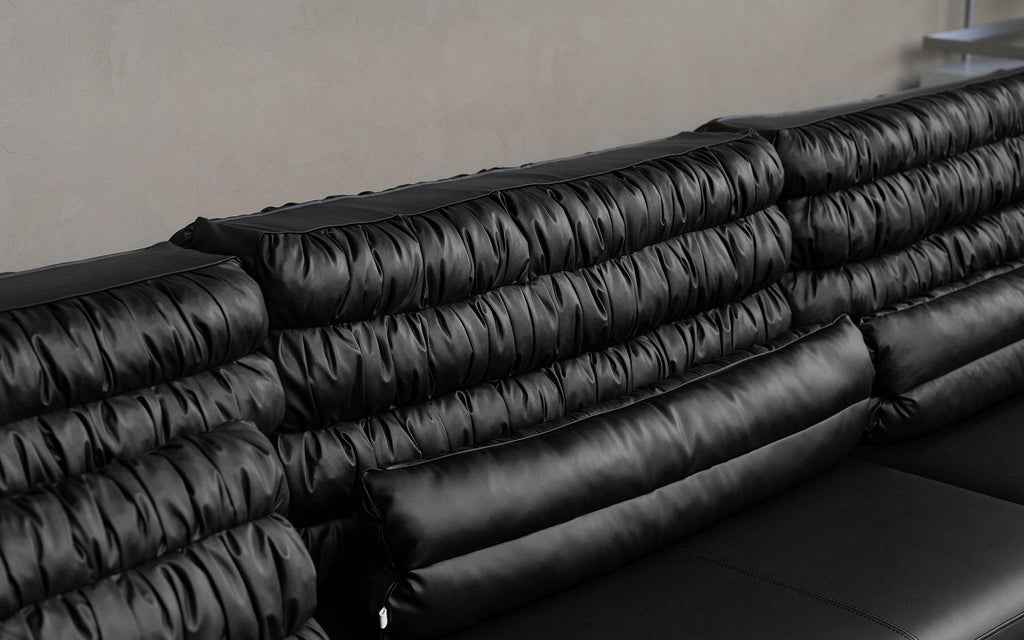 https://a.1stdibscdn.com/buredo-corner-modern-sofa-in-faux-black-leather-with-metal-legs-for-sale-picture-10/f_62262/f_474153621762461572331/Buredo_L_Kanepe_DSN02647_20251031_master.jpg