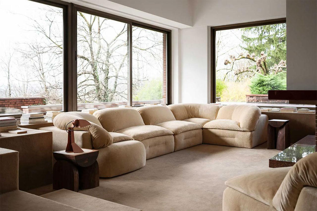 https://a.1stdibscdn.com/customizable-tacchini-butter-modular-sofa-by-faye-toogood-for-sale-picture-7/f_44652/f_452315121748530507725/Butter_Sofa_Faye_Toogood_Tacchini_6_master.jpg